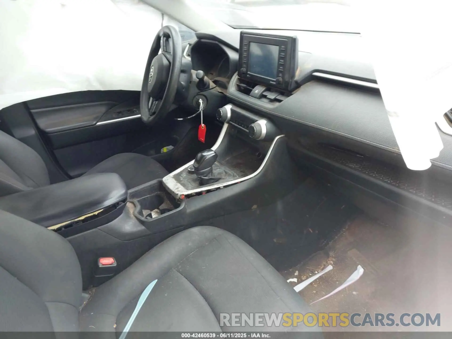 5 Photograph of a damaged car 2T3MWRFV5LW077521 TOYOTA RAV4 HYBRID 2020