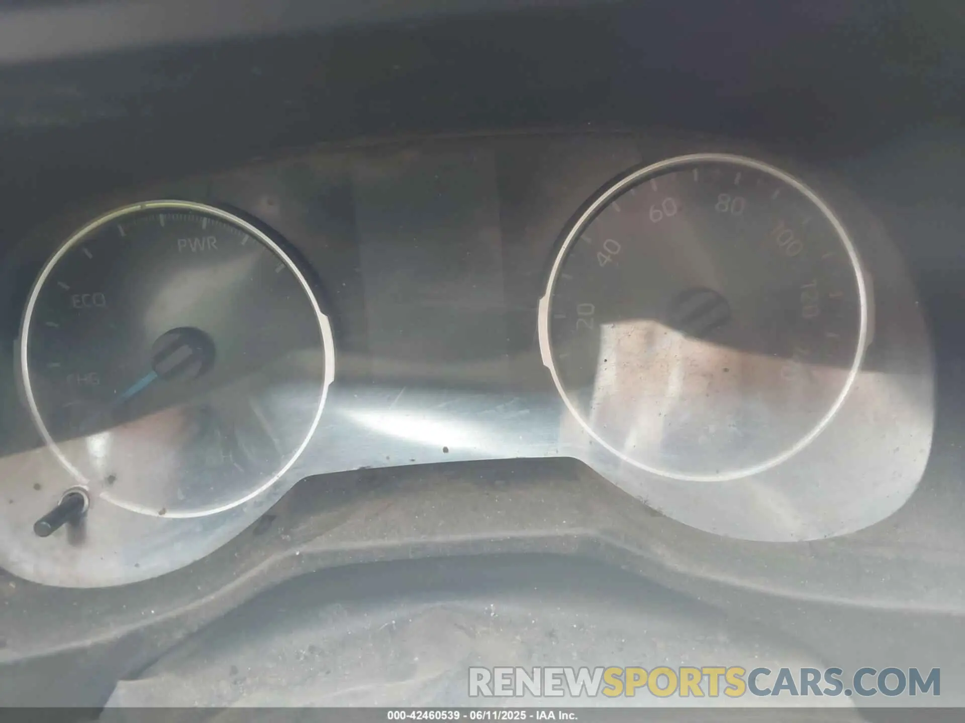 7 Photograph of a damaged car 2T3MWRFV5LW077521 TOYOTA RAV4 HYBRID 2020