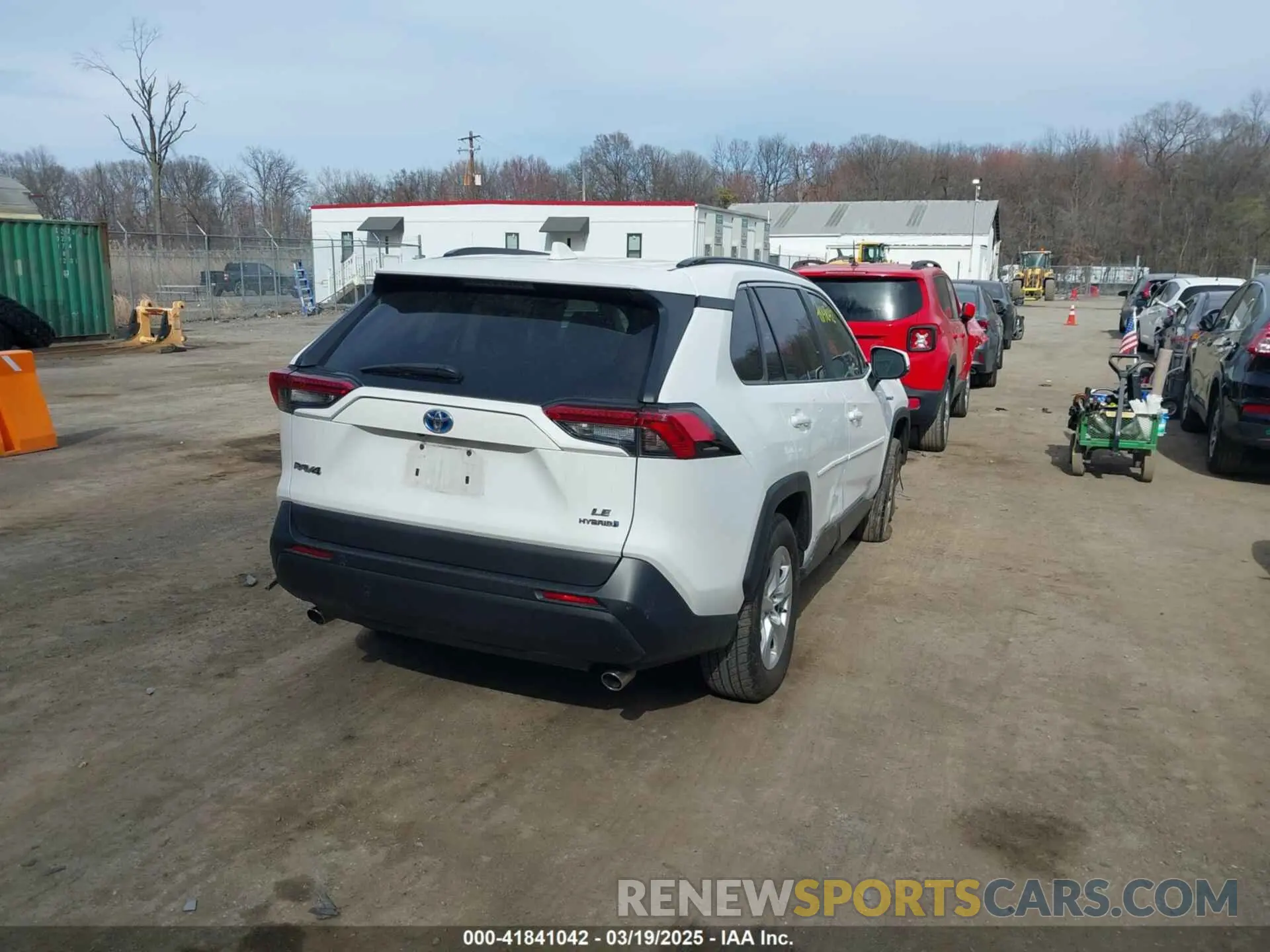 4 Photograph of a damaged car 2T3MWRFV7LW050403 TOYOTA RAV4 HYBRID 2020