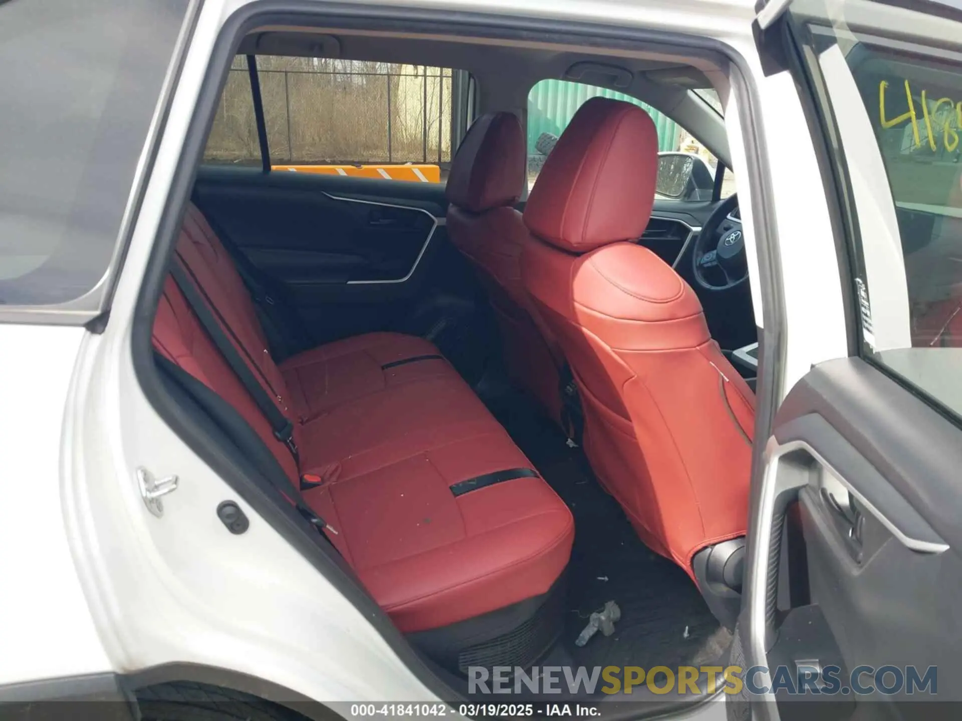 8 Photograph of a damaged car 2T3MWRFV7LW050403 TOYOTA RAV4 HYBRID 2020
