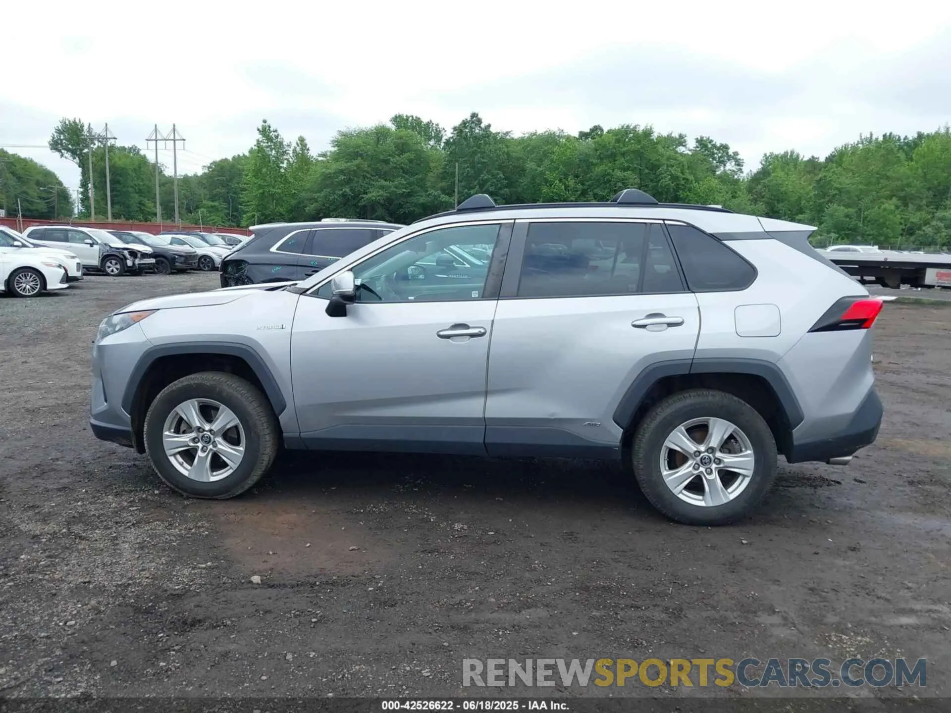 14 Photograph of a damaged car 2T3MWRFV8LW067310 TOYOTA RAV4 HYBRID 2020