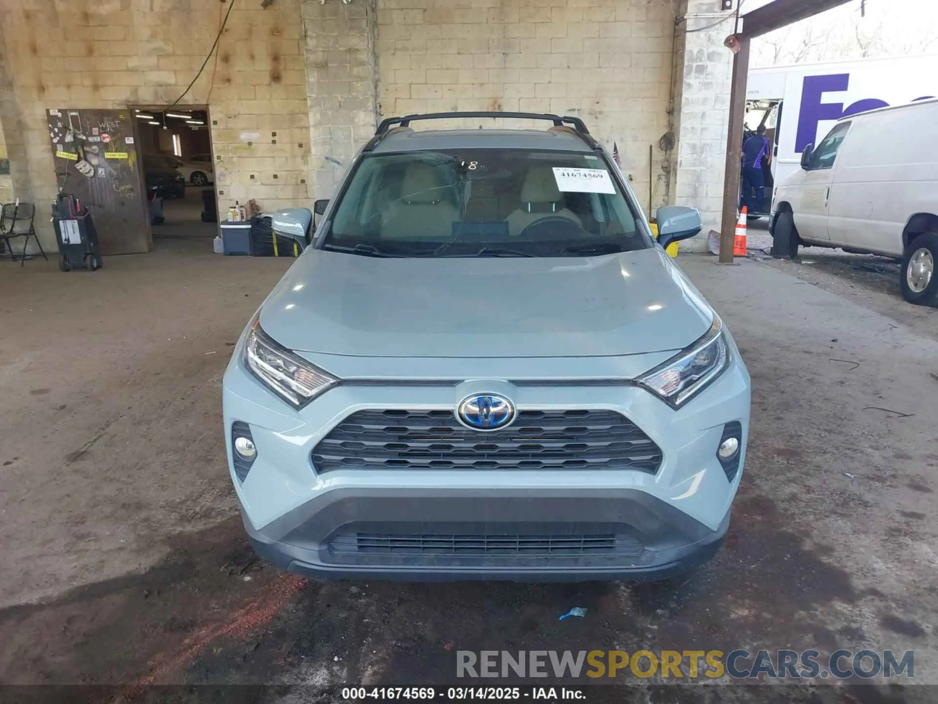 12 Photograph of a damaged car 2T3RWRFV0LW082793 TOYOTA RAV4 HYBRID 2020