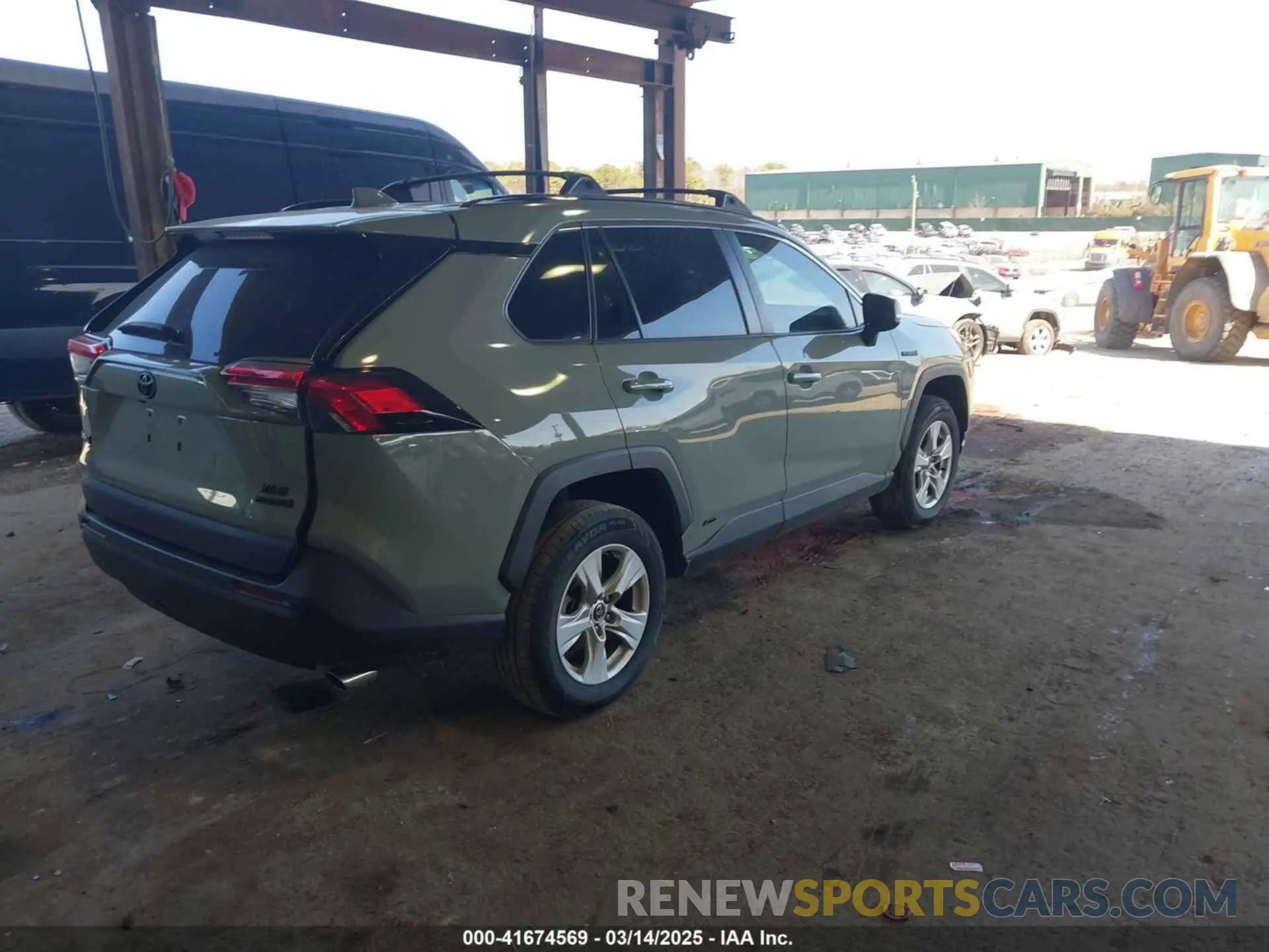 4 Photograph of a damaged car 2T3RWRFV0LW082793 TOYOTA RAV4 HYBRID 2020