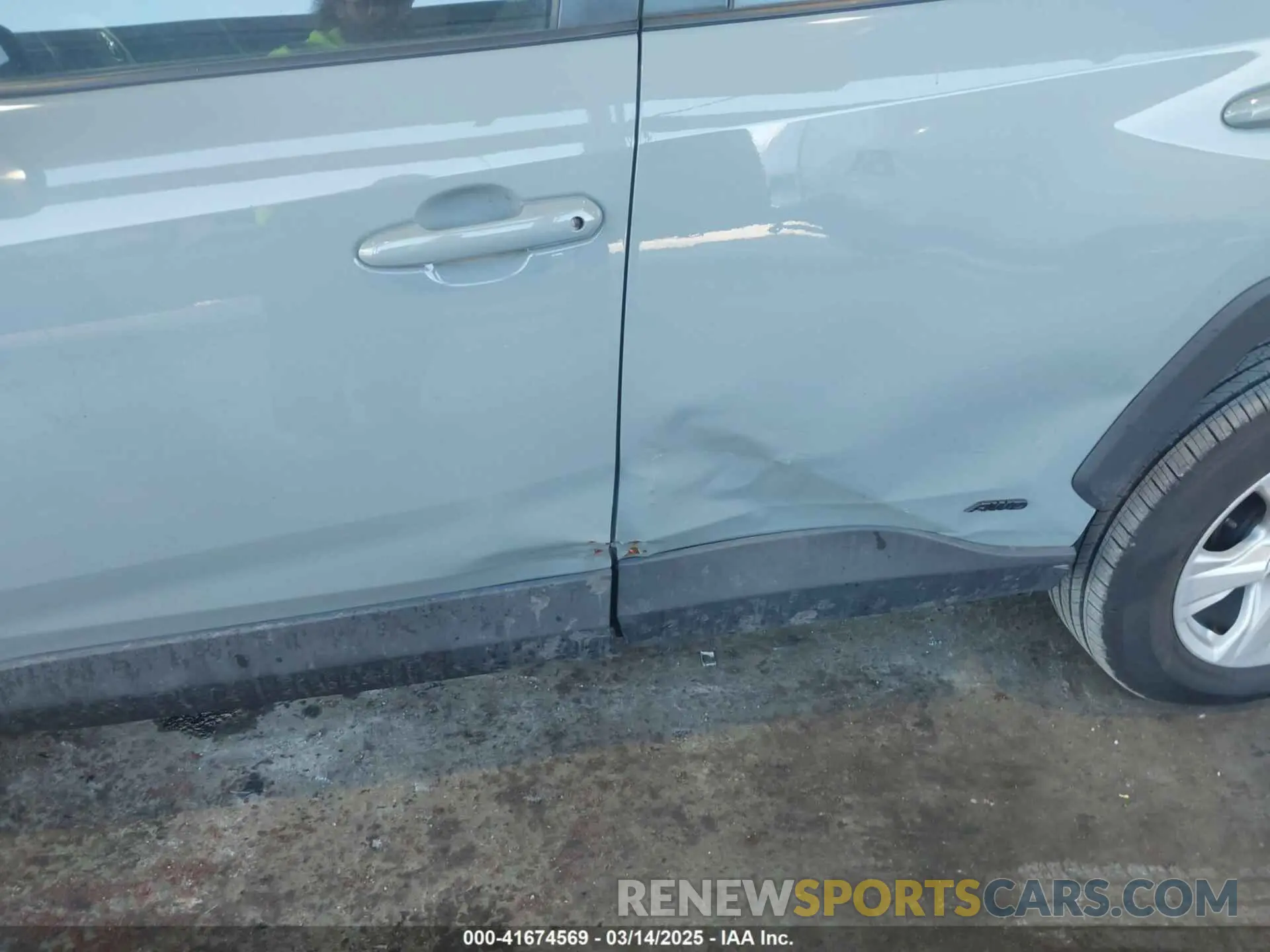 6 Photograph of a damaged car 2T3RWRFV0LW082793 TOYOTA RAV4 HYBRID 2020