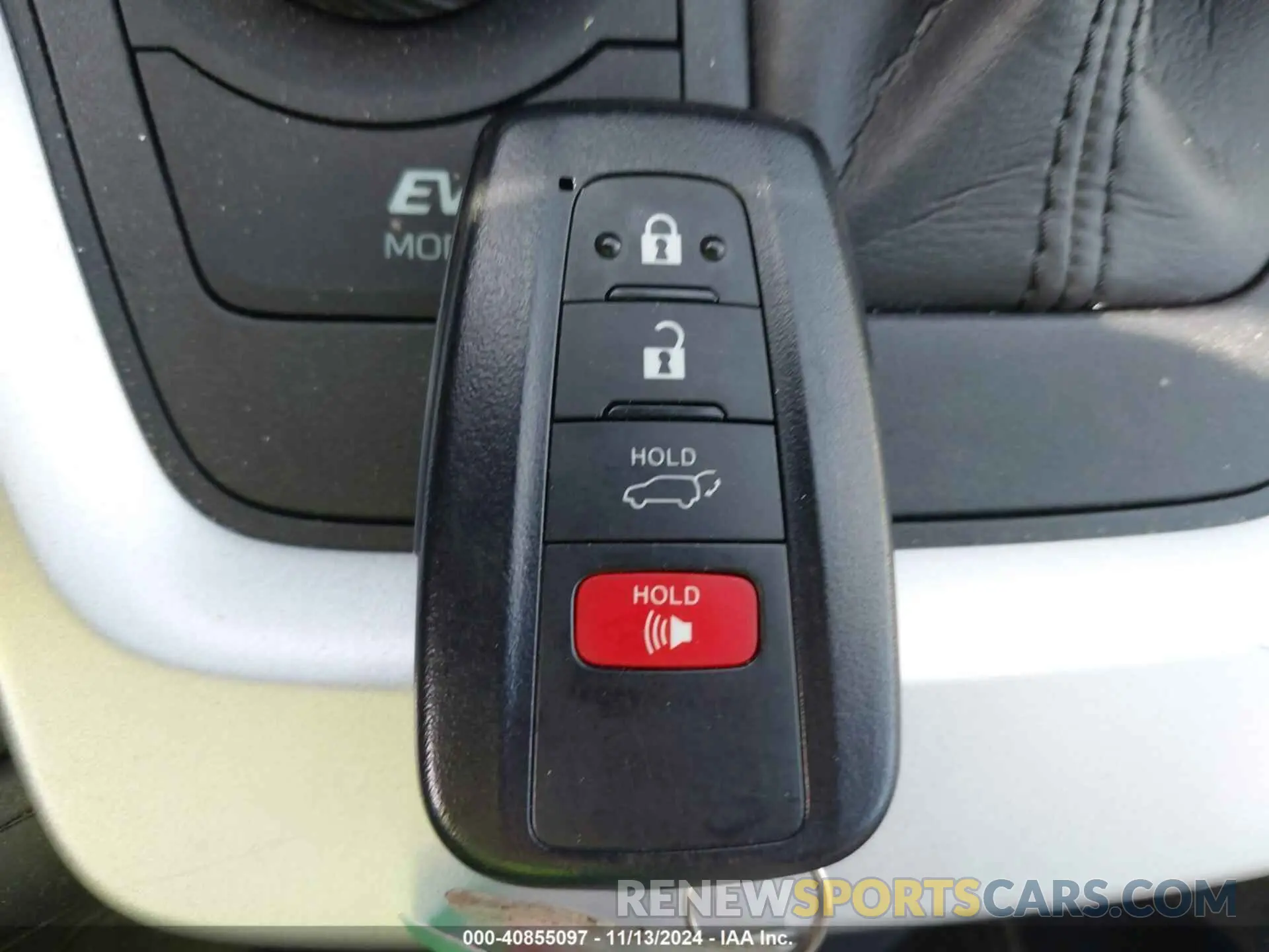 11 Photograph of a damaged car 2T3RWRFV0LW087444 TOYOTA RAV4 HYBRID 2020