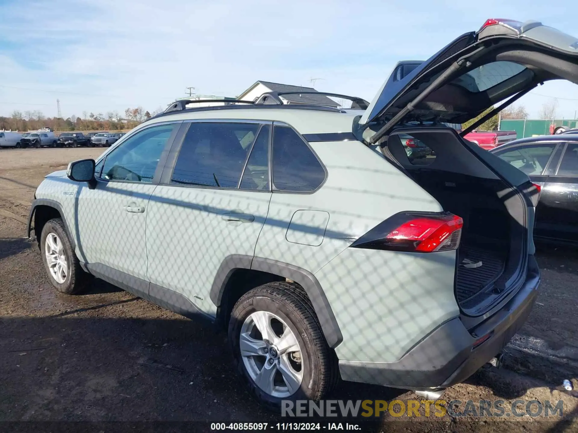 3 Photograph of a damaged car 2T3RWRFV0LW087444 TOYOTA RAV4 HYBRID 2020