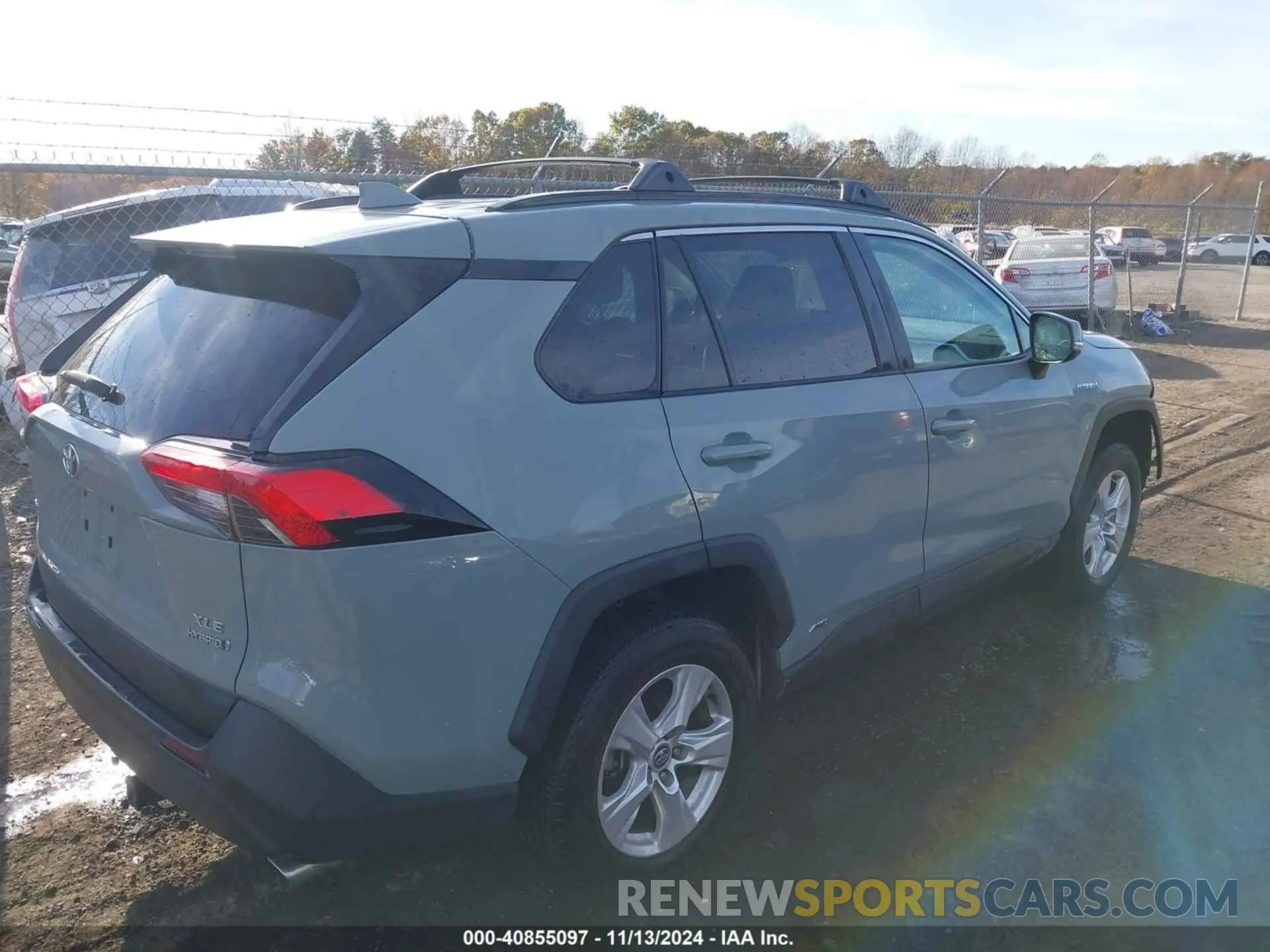 4 Photograph of a damaged car 2T3RWRFV0LW087444 TOYOTA RAV4 HYBRID 2020