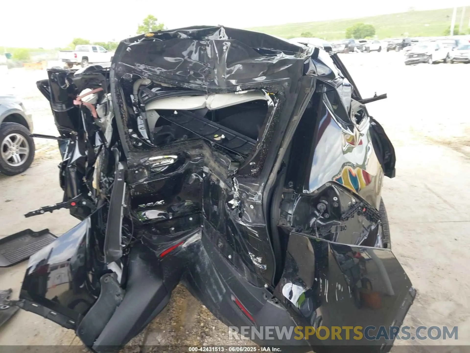 6 Photograph of a damaged car 2T3RWRFV1LW077070 TOYOTA RAV4 HYBRID 2020