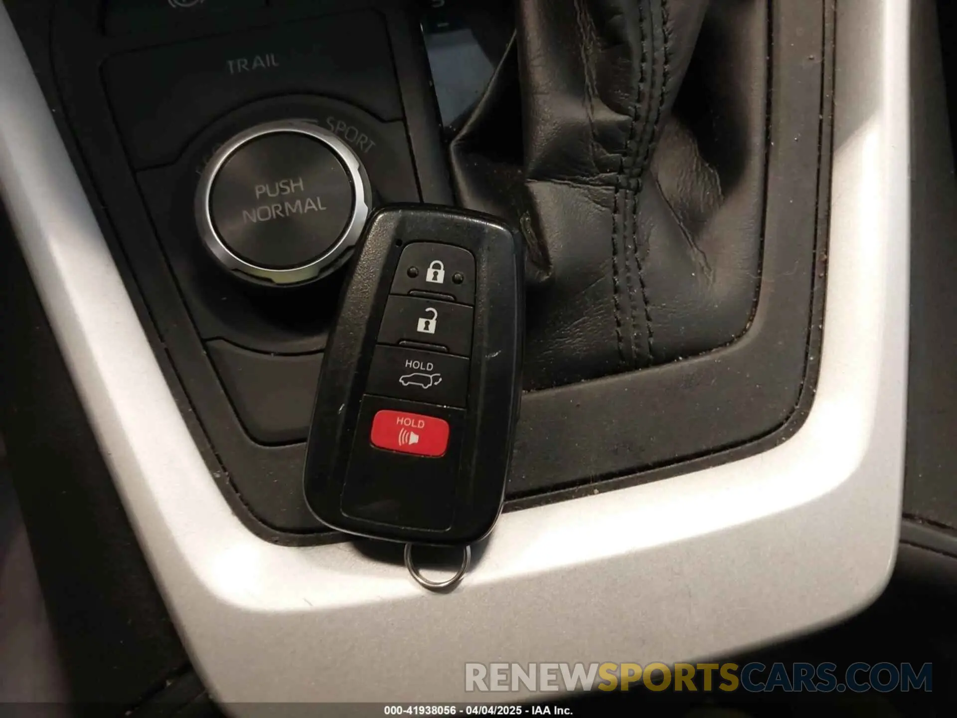 11 Photograph of a damaged car 2T3RWRFV2LW050105 TOYOTA RAV4 HYBRID 2020