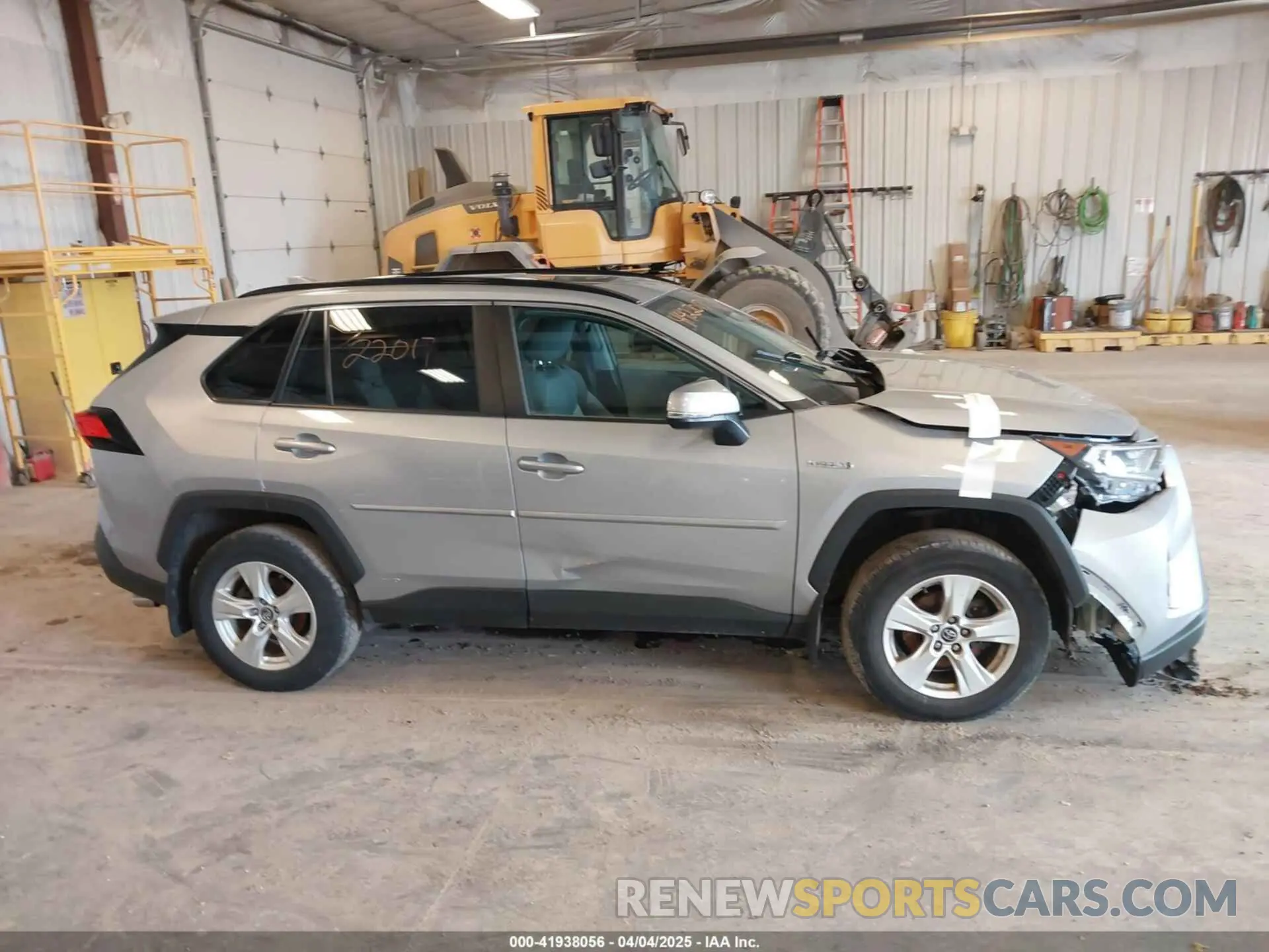 13 Photograph of a damaged car 2T3RWRFV2LW050105 TOYOTA RAV4 HYBRID 2020
