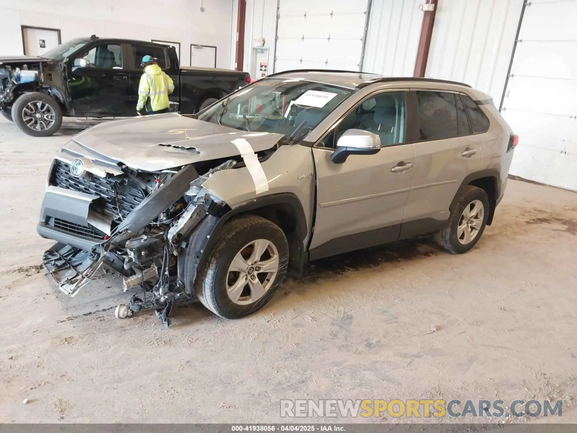2 Photograph of a damaged car 2T3RWRFV2LW050105 TOYOTA RAV4 HYBRID 2020