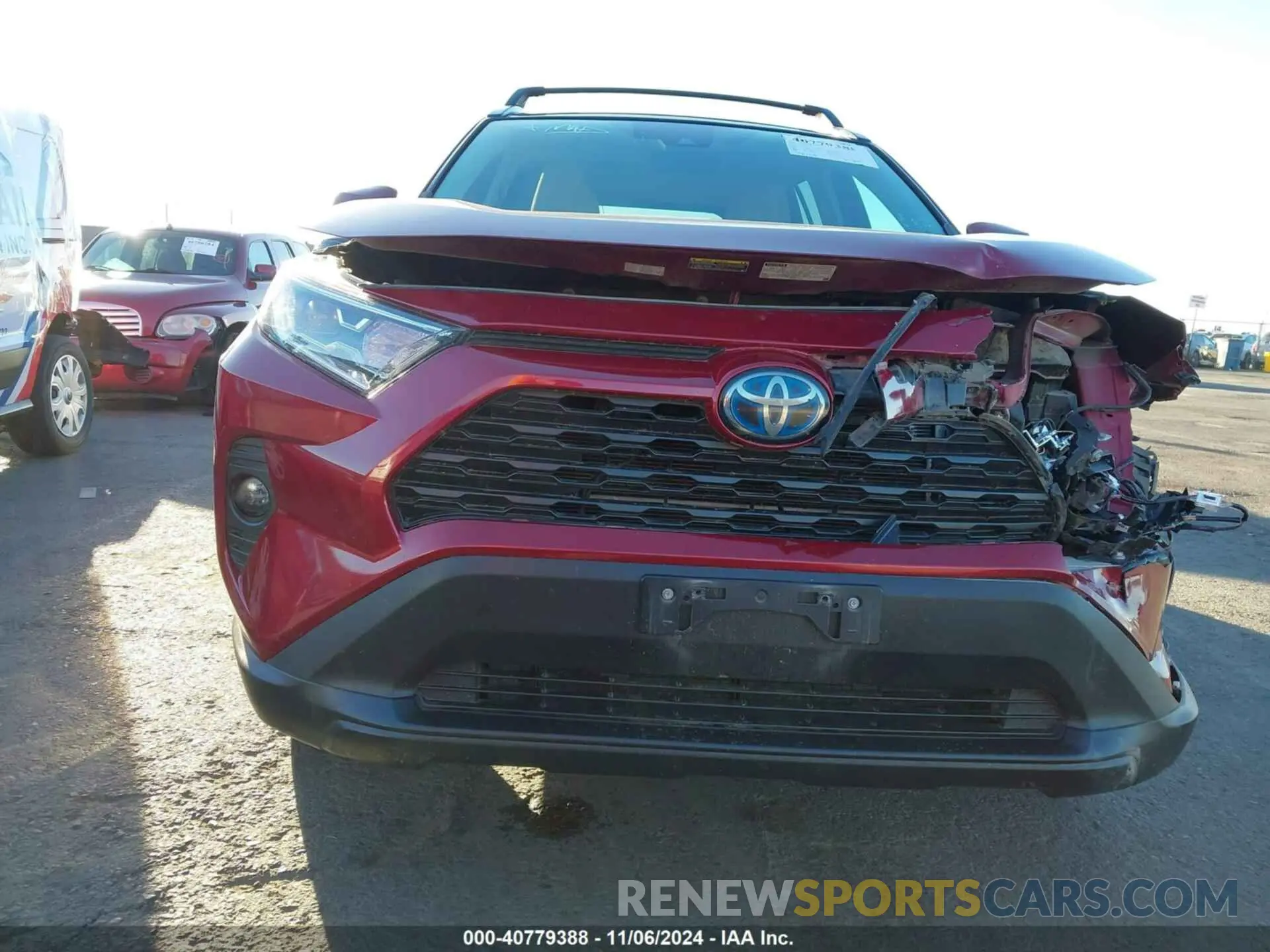 12 Photograph of a damaged car 2T3RWRFV6LW079316 TOYOTA RAV4 HYBRID 2020