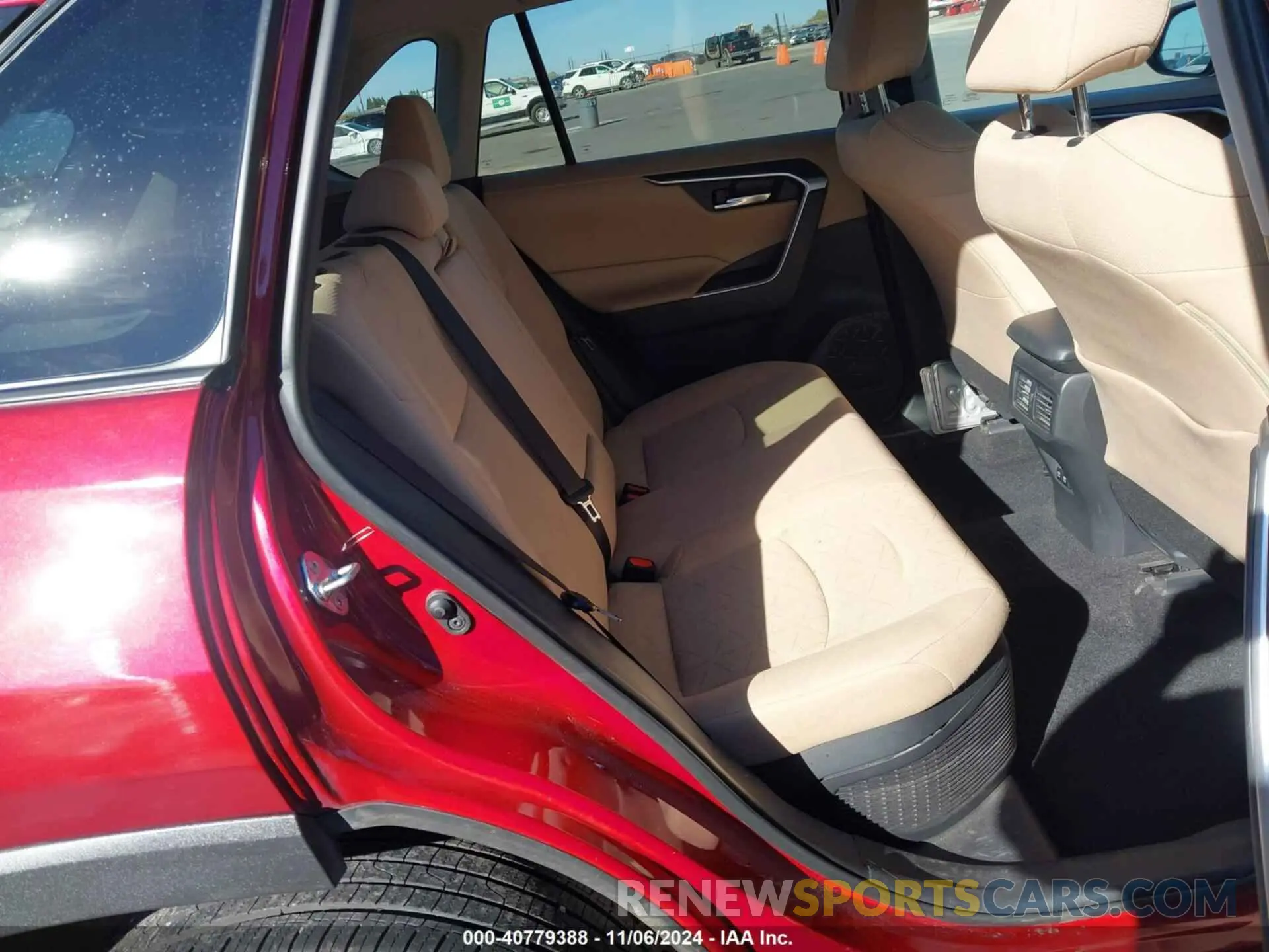 8 Photograph of a damaged car 2T3RWRFV6LW079316 TOYOTA RAV4 HYBRID 2020