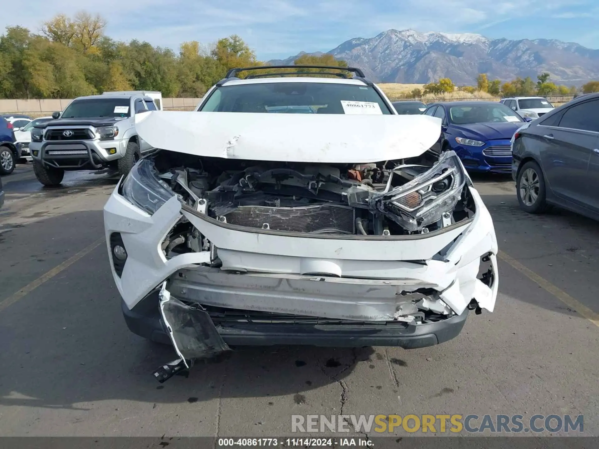 11 Photograph of a damaged car 2T3RWRFV6LW091949 TOYOTA RAV4 HYBRID 2020