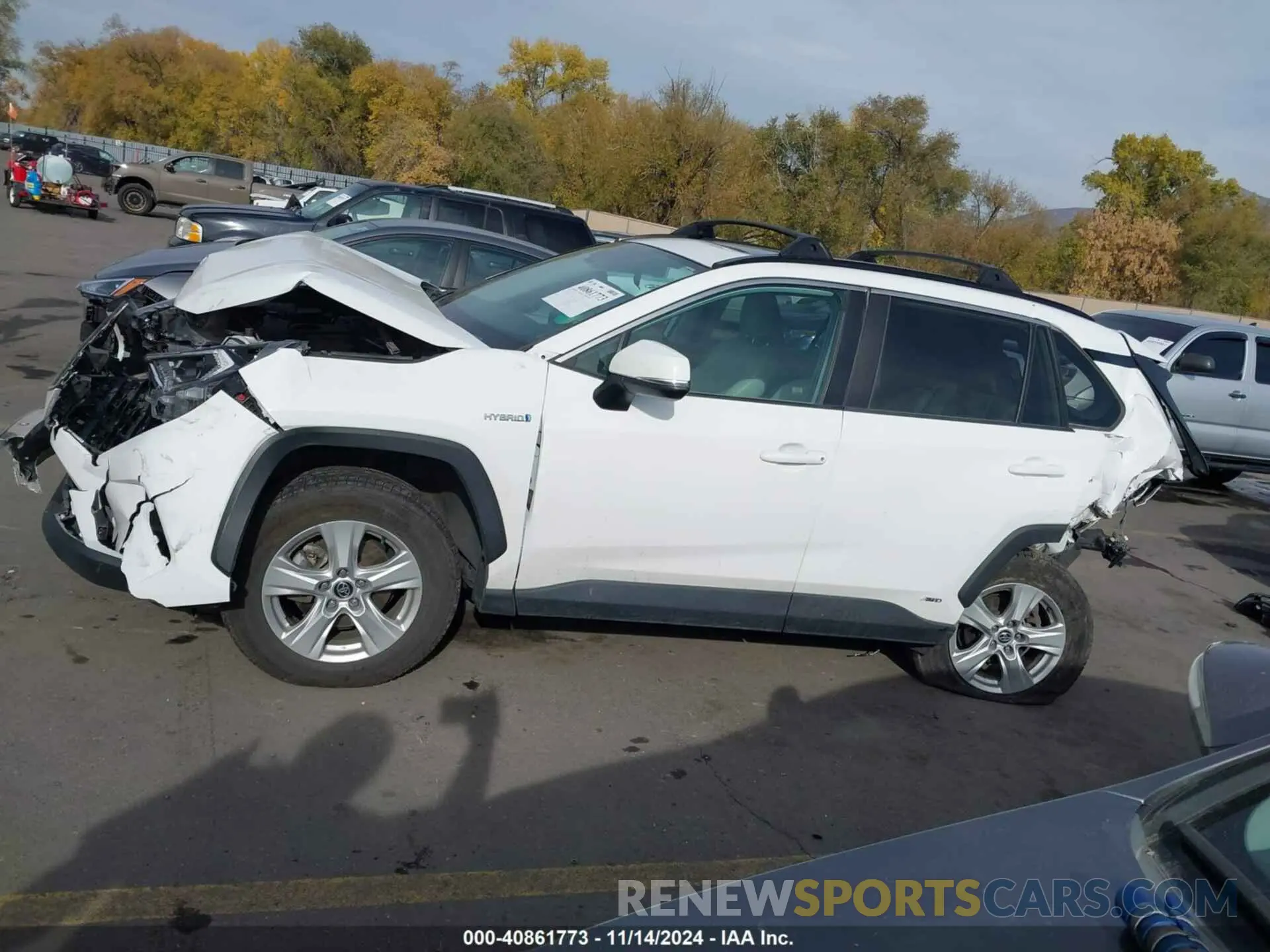 13 Photograph of a damaged car 2T3RWRFV6LW091949 TOYOTA RAV4 HYBRID 2020