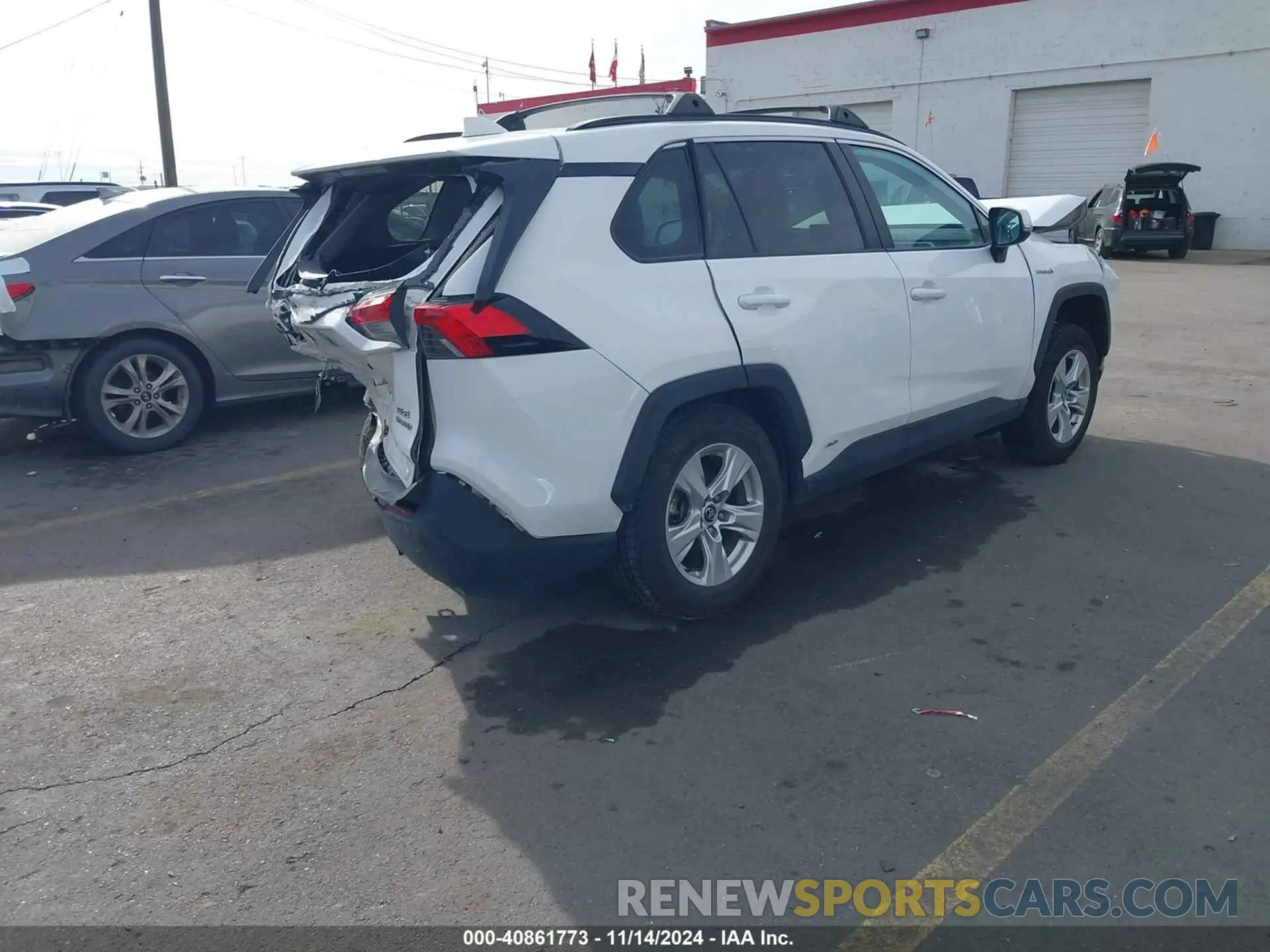 4 Photograph of a damaged car 2T3RWRFV6LW091949 TOYOTA RAV4 HYBRID 2020