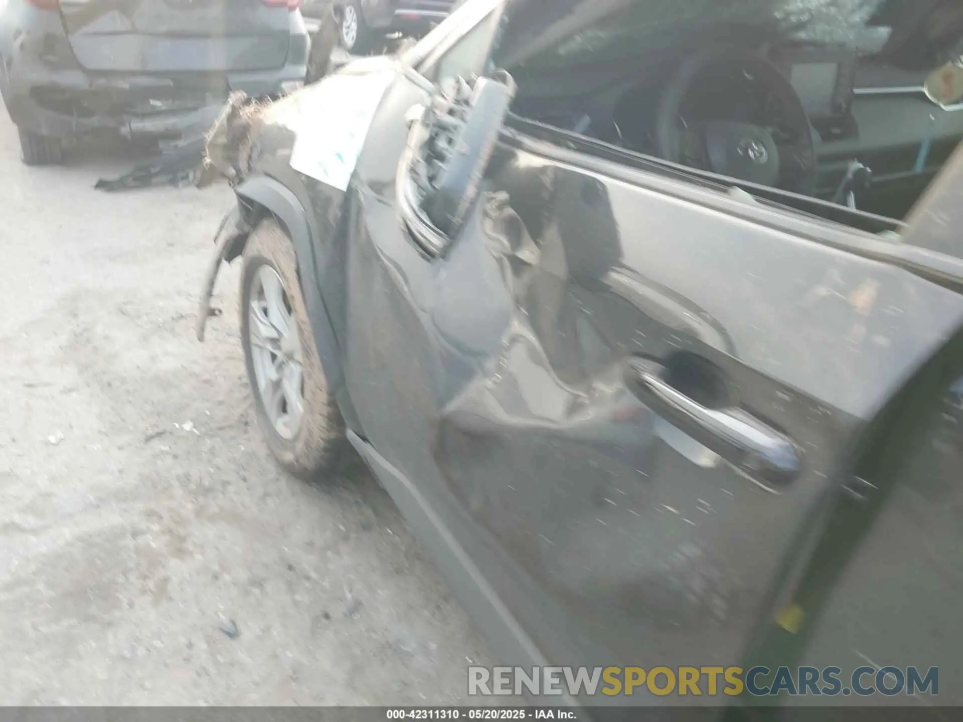 6 Photograph of a damaged car 2T3RWRFV7LW094892 TOYOTA RAV4 HYBRID 2020