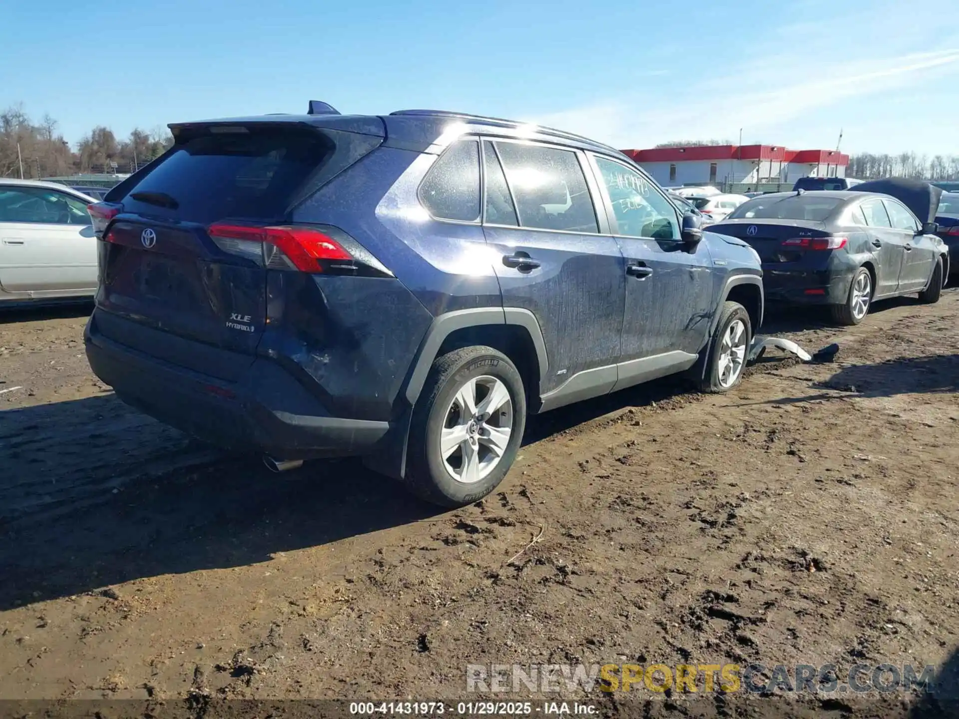 4 Photograph of a damaged car 2T3RWRFV8LW098630 TOYOTA RAV4 HYBRID 2020