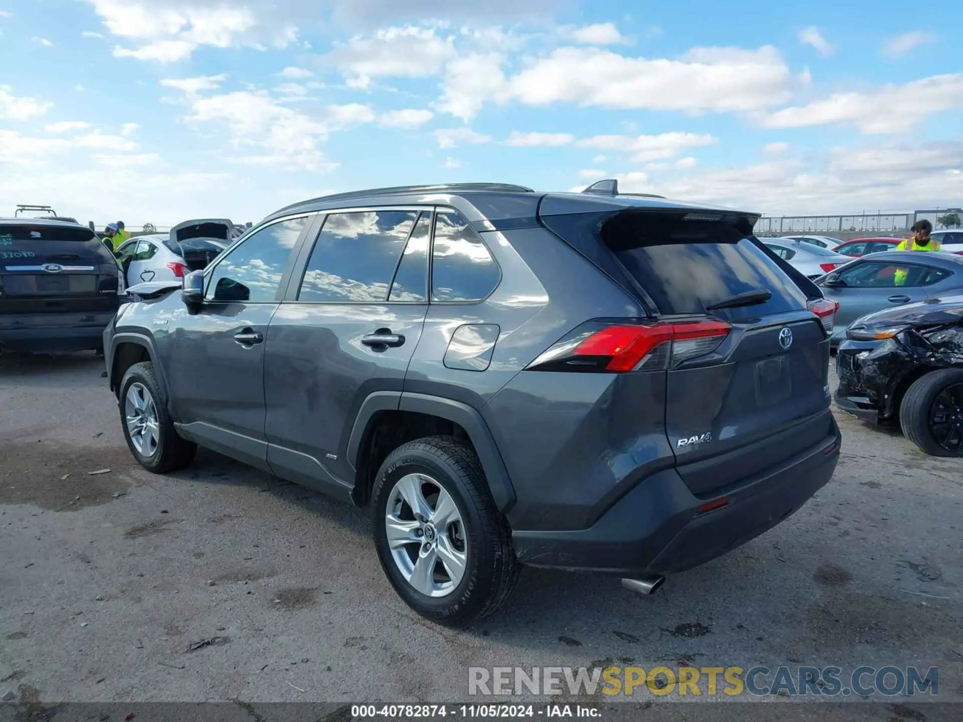 3 Photograph of a damaged car 2T3RWRFVXLW078556 TOYOTA RAV4 HYBRID 2020