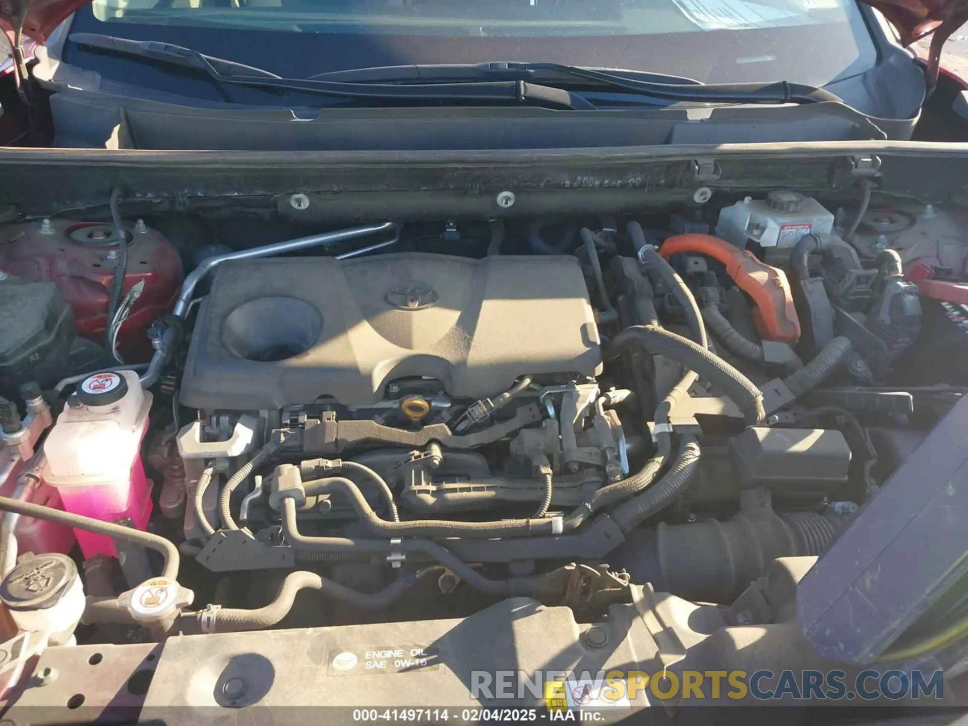 10 Photograph of a damaged car 4T3D6RFV9LU001428 TOYOTA RAV4 HYBRID 2020