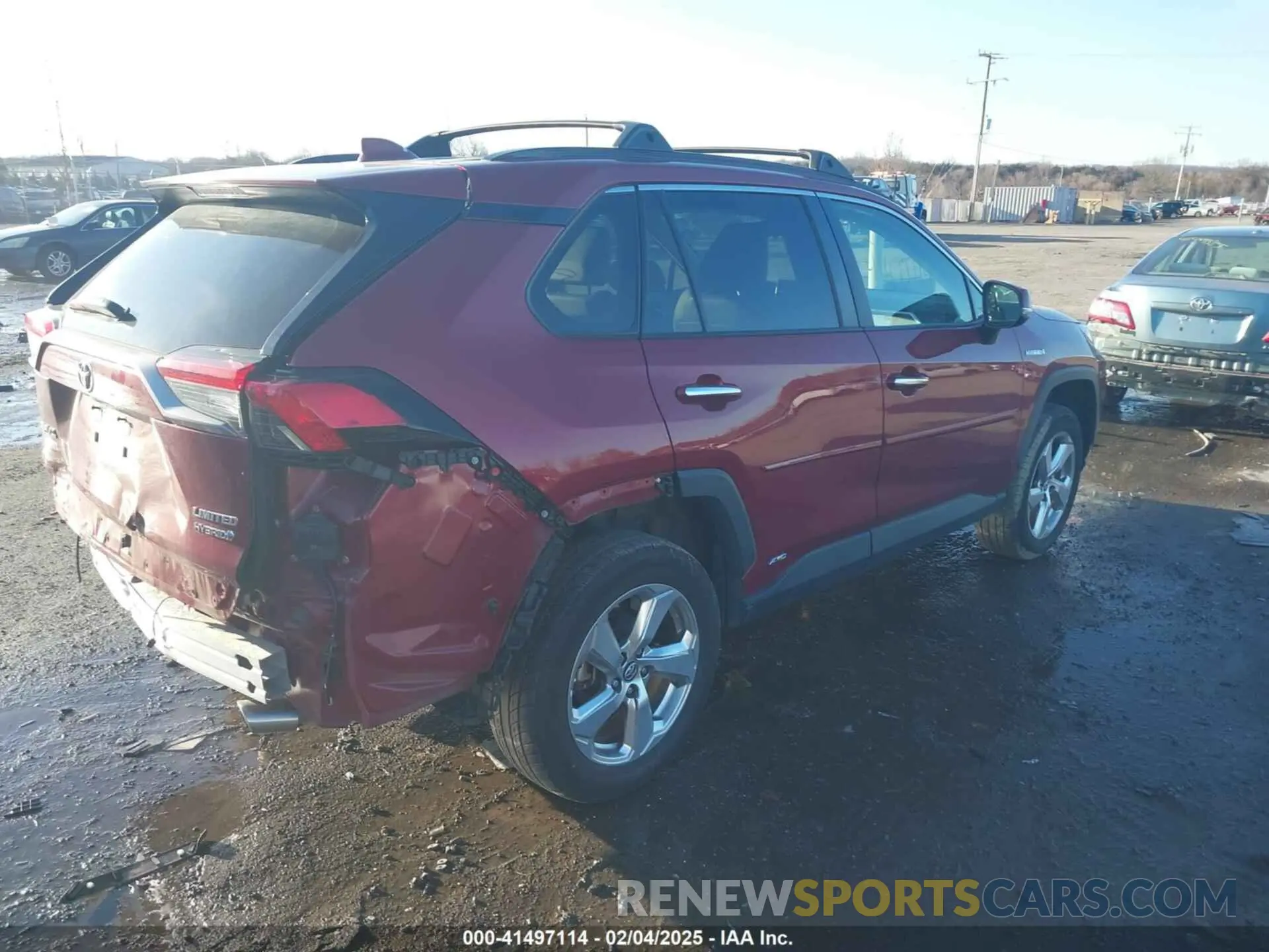 4 Photograph of a damaged car 4T3D6RFV9LU001428 TOYOTA RAV4 HYBRID 2020