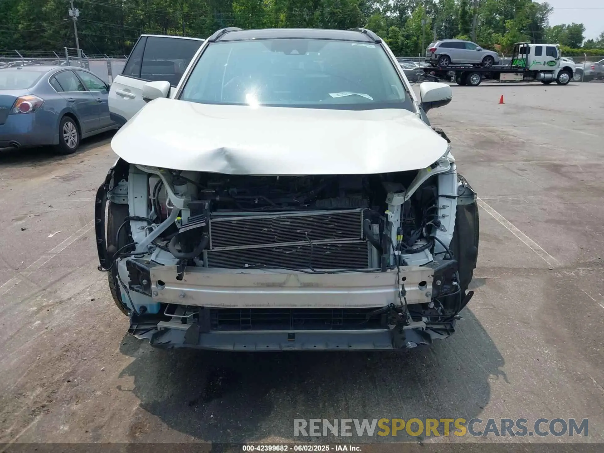 12 Photograph of a damaged car 4T3DWRFV9LU007665 TOYOTA RAV4 HYBRID 2020