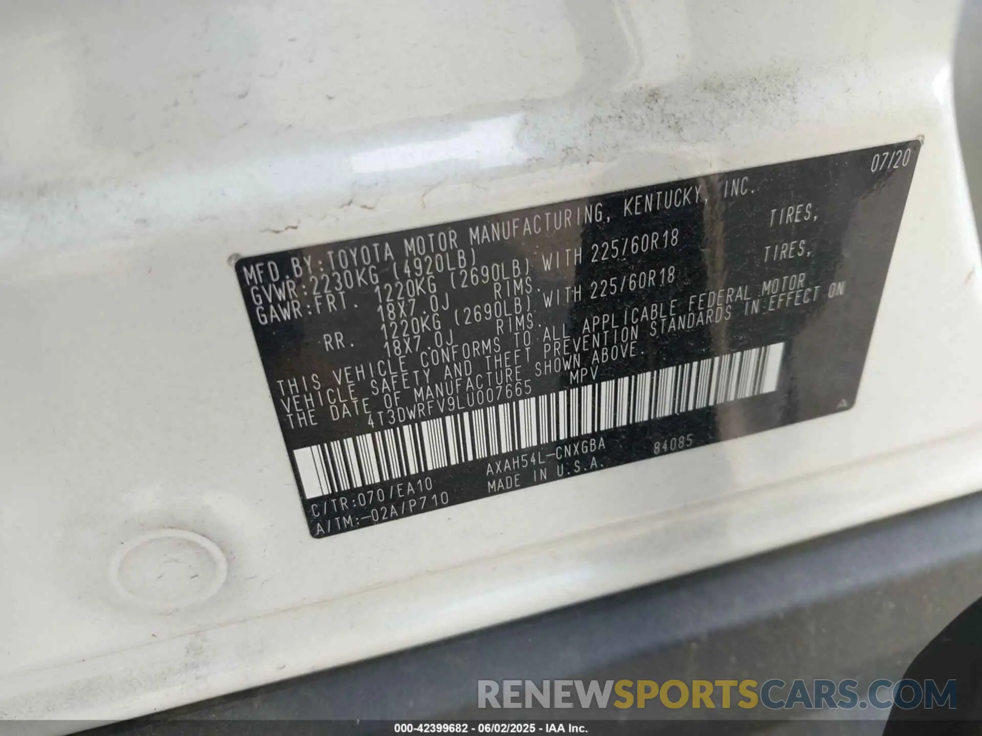 9 Photograph of a damaged car 4T3DWRFV9LU007665 TOYOTA RAV4 HYBRID 2020