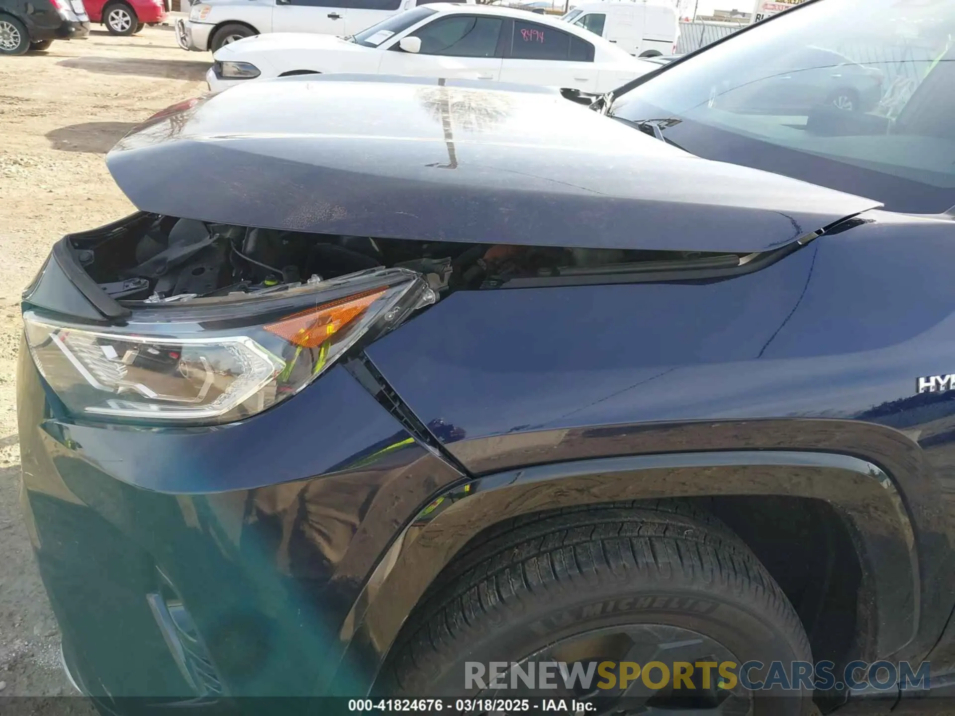 18 Photograph of a damaged car 4T3E6RFVXLU003466 TOYOTA RAV4 HYBRID 2020