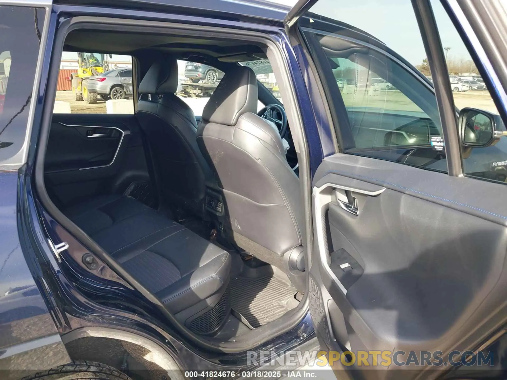 8 Photograph of a damaged car 4T3E6RFVXLU003466 TOYOTA RAV4 HYBRID 2020