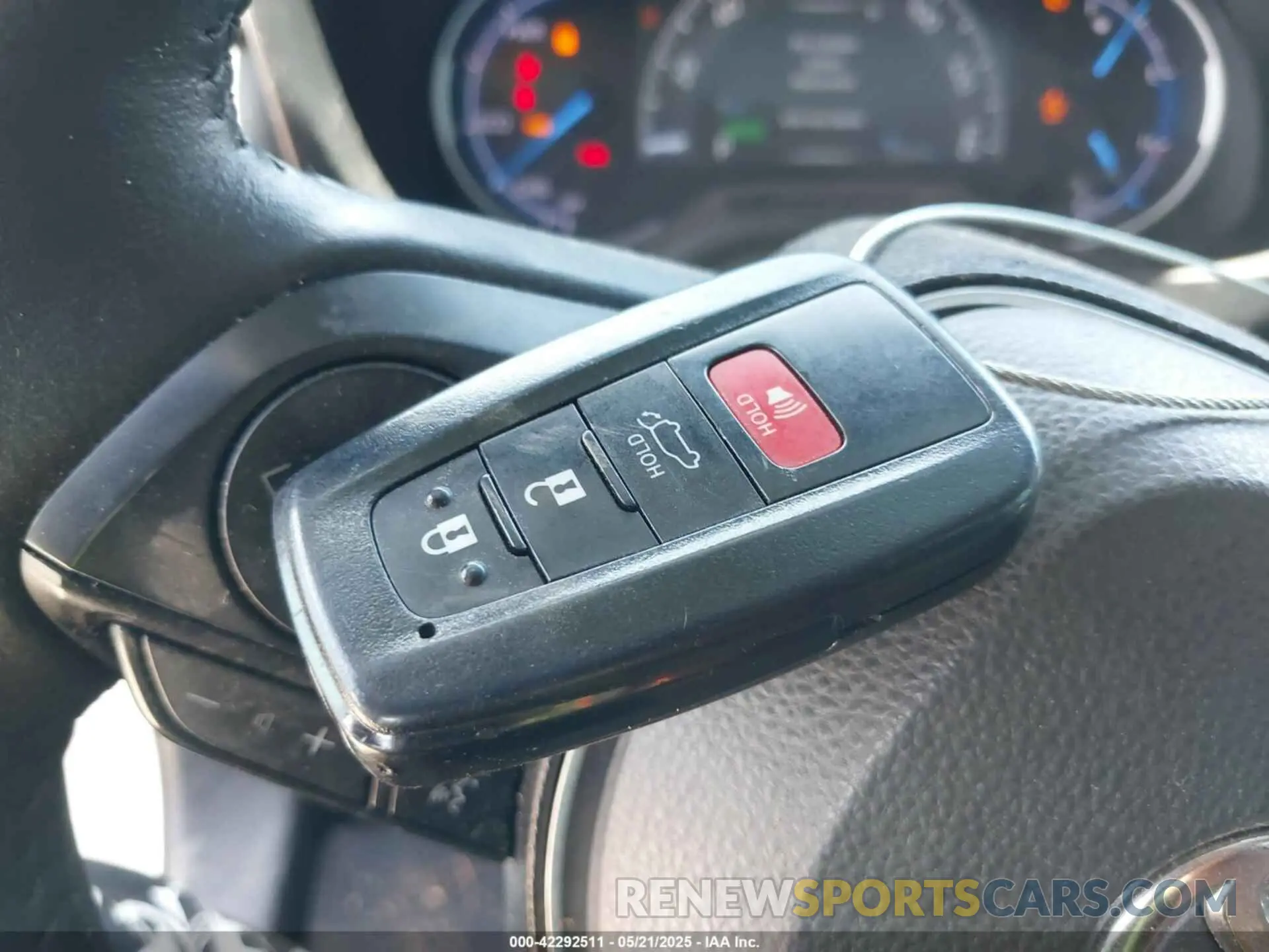 11 Photograph of a damaged car 4T3EWRFV0LU008448 TOYOTA RAV4 HYBRID 2020