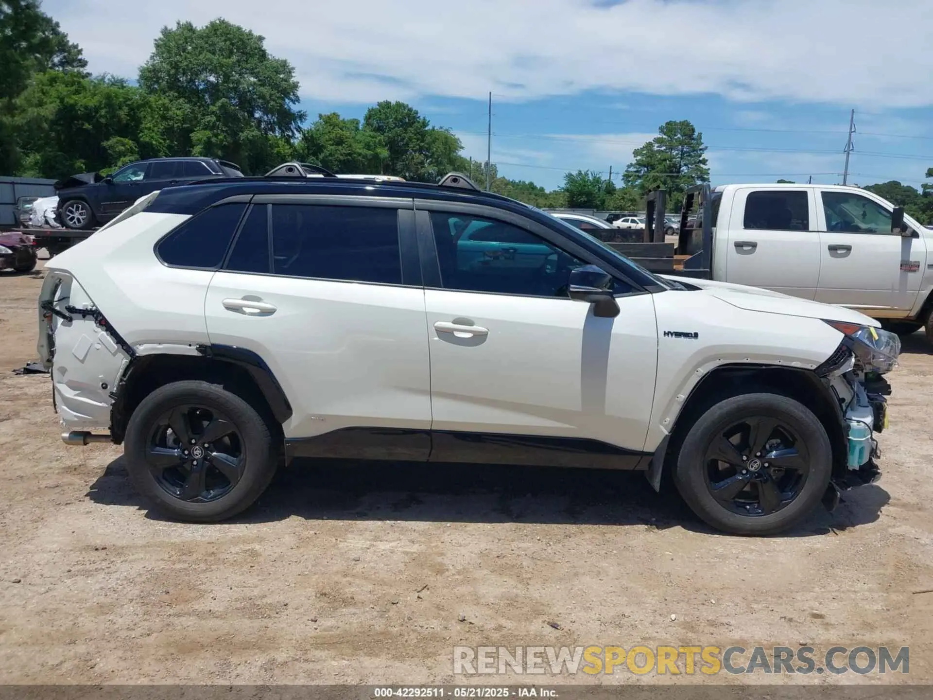 14 Photograph of a damaged car 4T3EWRFV0LU008448 TOYOTA RAV4 HYBRID 2020