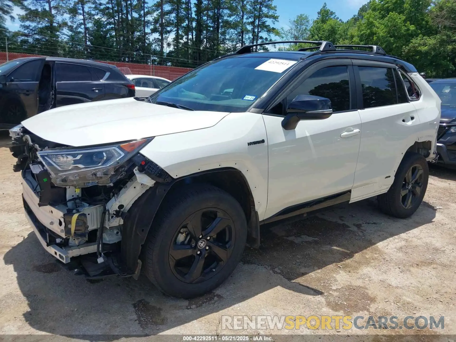 2 Photograph of a damaged car 4T3EWRFV0LU008448 TOYOTA RAV4 HYBRID 2020