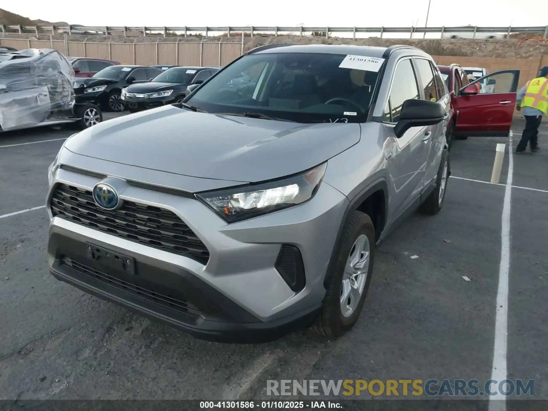 2 Photograph of a damaged car 4T3L6RFV8LU001819 TOYOTA RAV4 HYBRID 2020