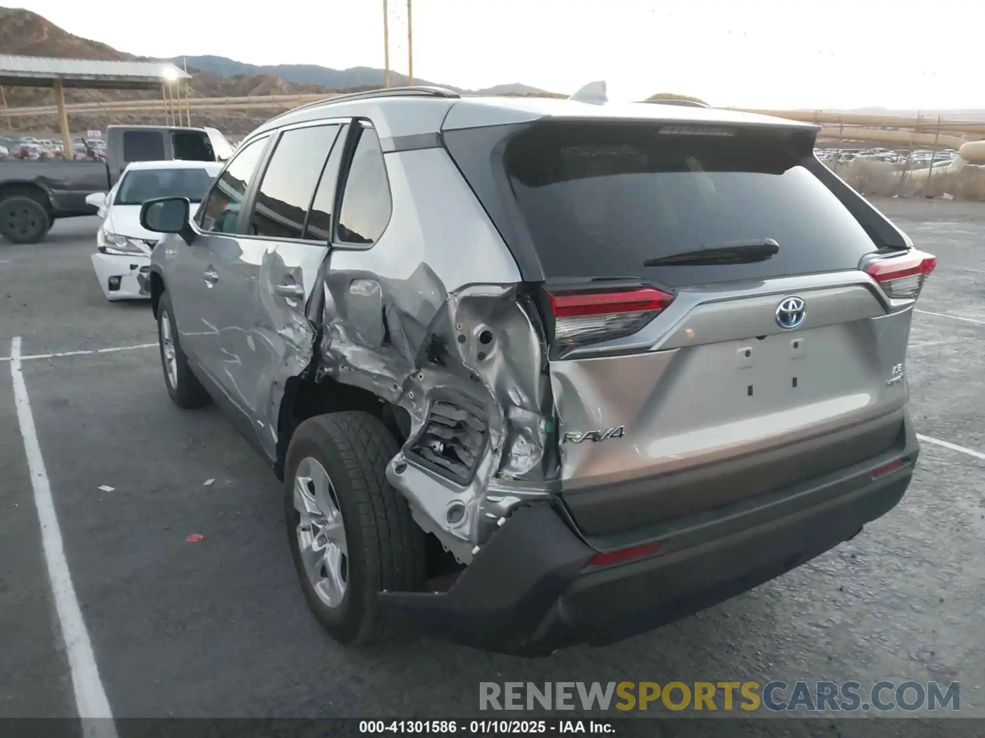 3 Photograph of a damaged car 4T3L6RFV8LU001819 TOYOTA RAV4 HYBRID 2020