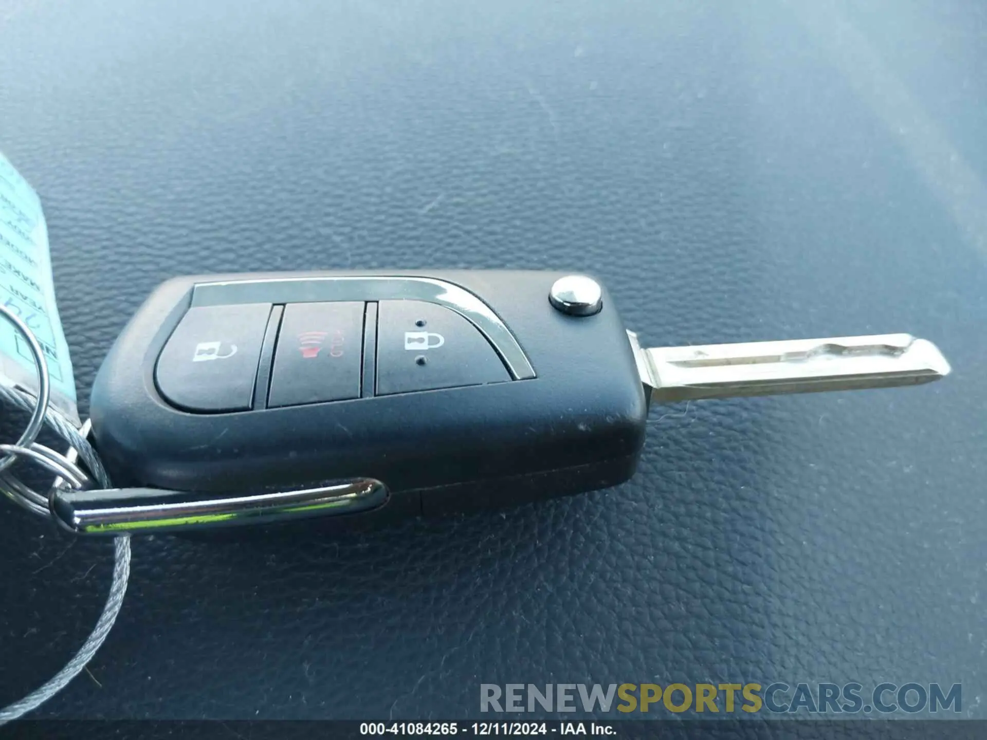 11 Photograph of a damaged car 4T3LWRFV3LU009309 TOYOTA RAV4 HYBRID 2020