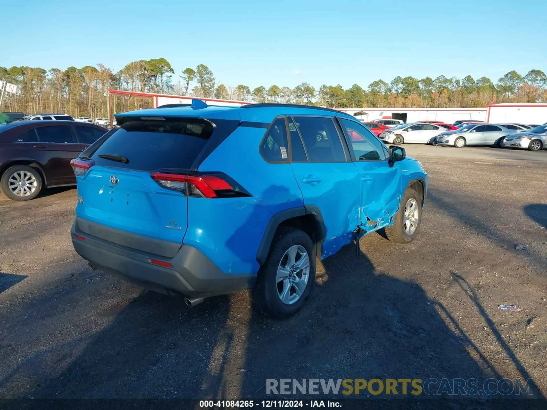 4 Photograph of a damaged car 4T3LWRFV3LU009309 TOYOTA RAV4 HYBRID 2020