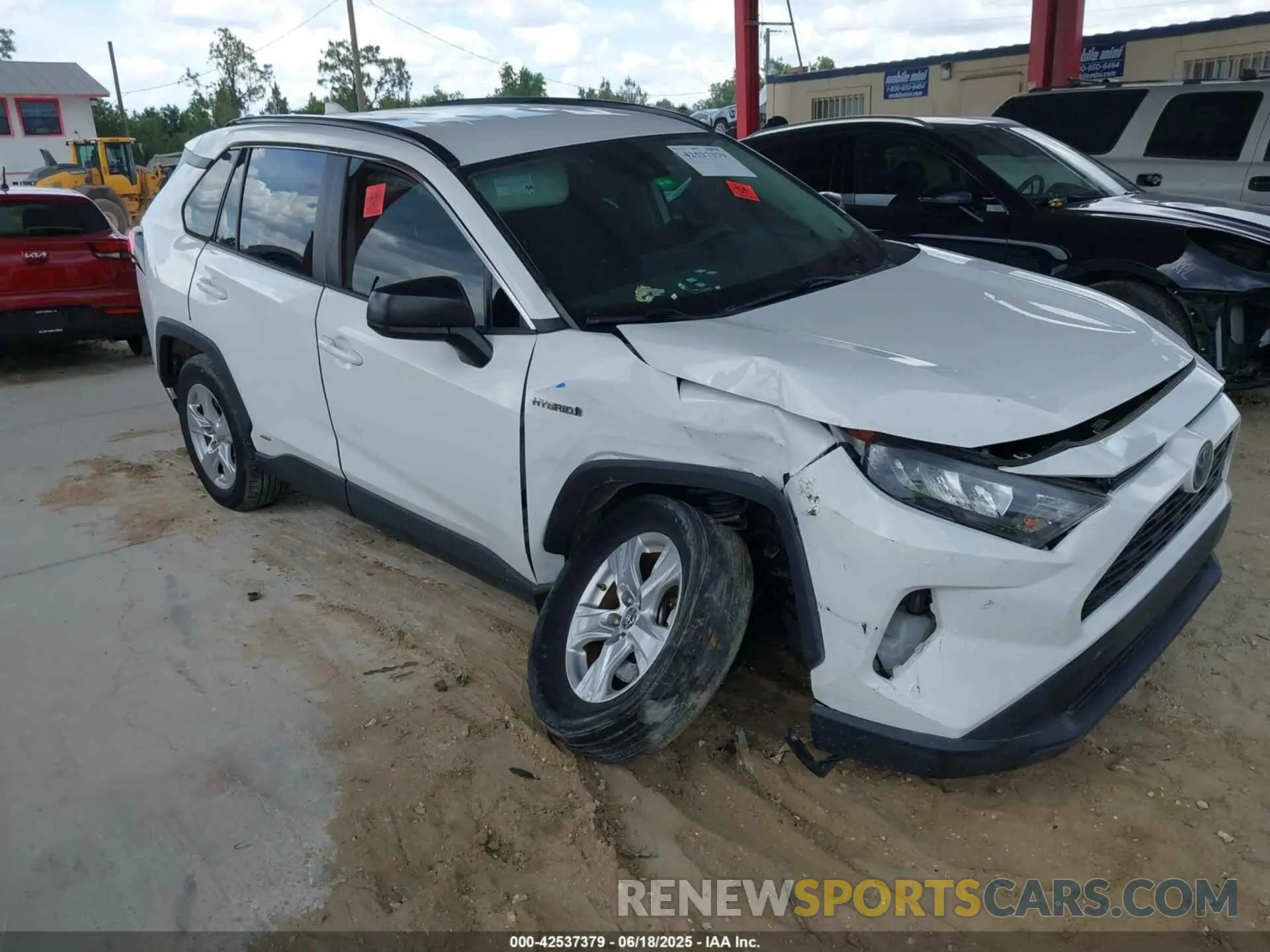 1 Photograph of a damaged car 4T3LWRFV6LU008638 TOYOTA RAV4 HYBRID 2020