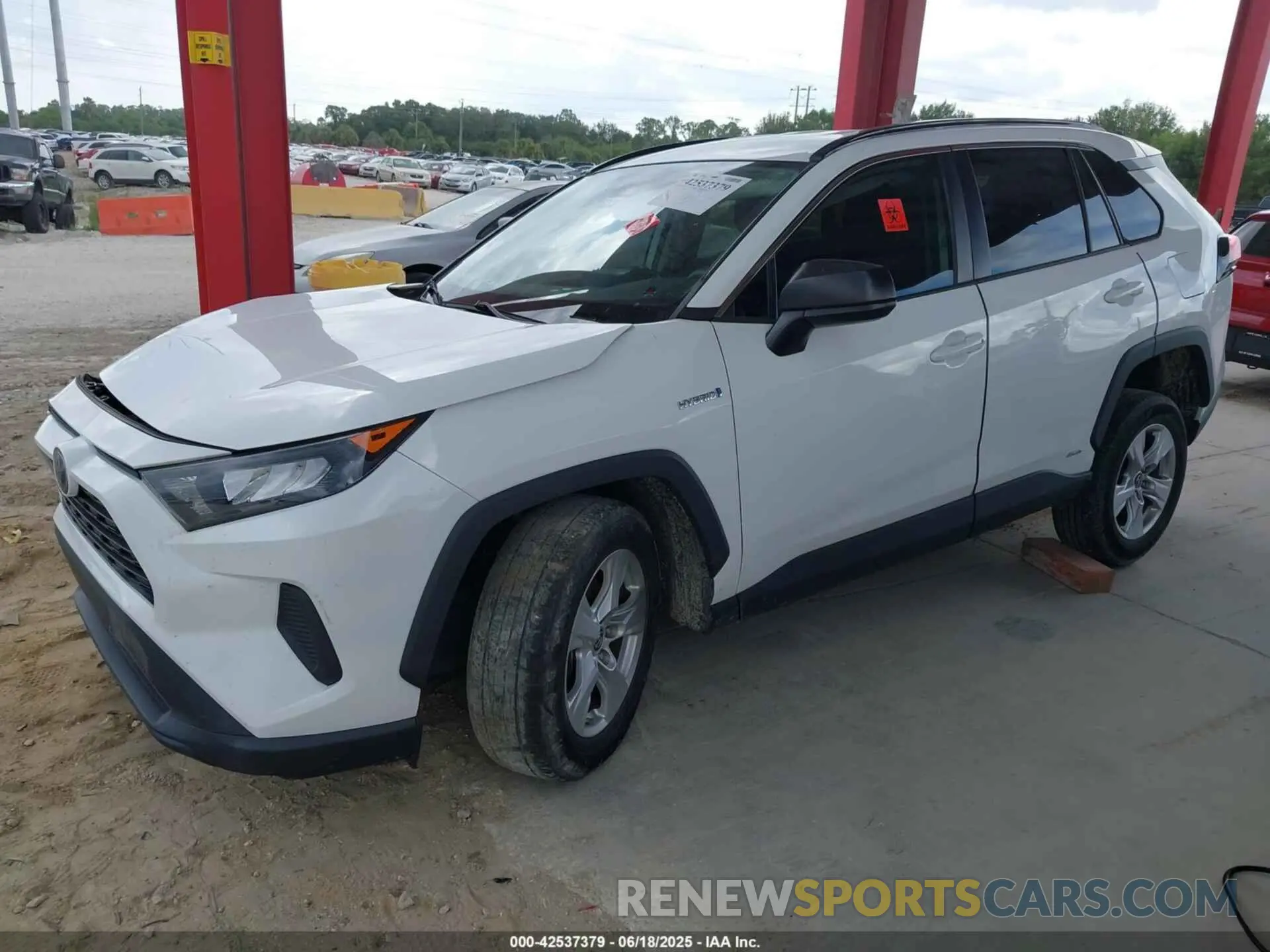 2 Photograph of a damaged car 4T3LWRFV6LU008638 TOYOTA RAV4 HYBRID 2020
