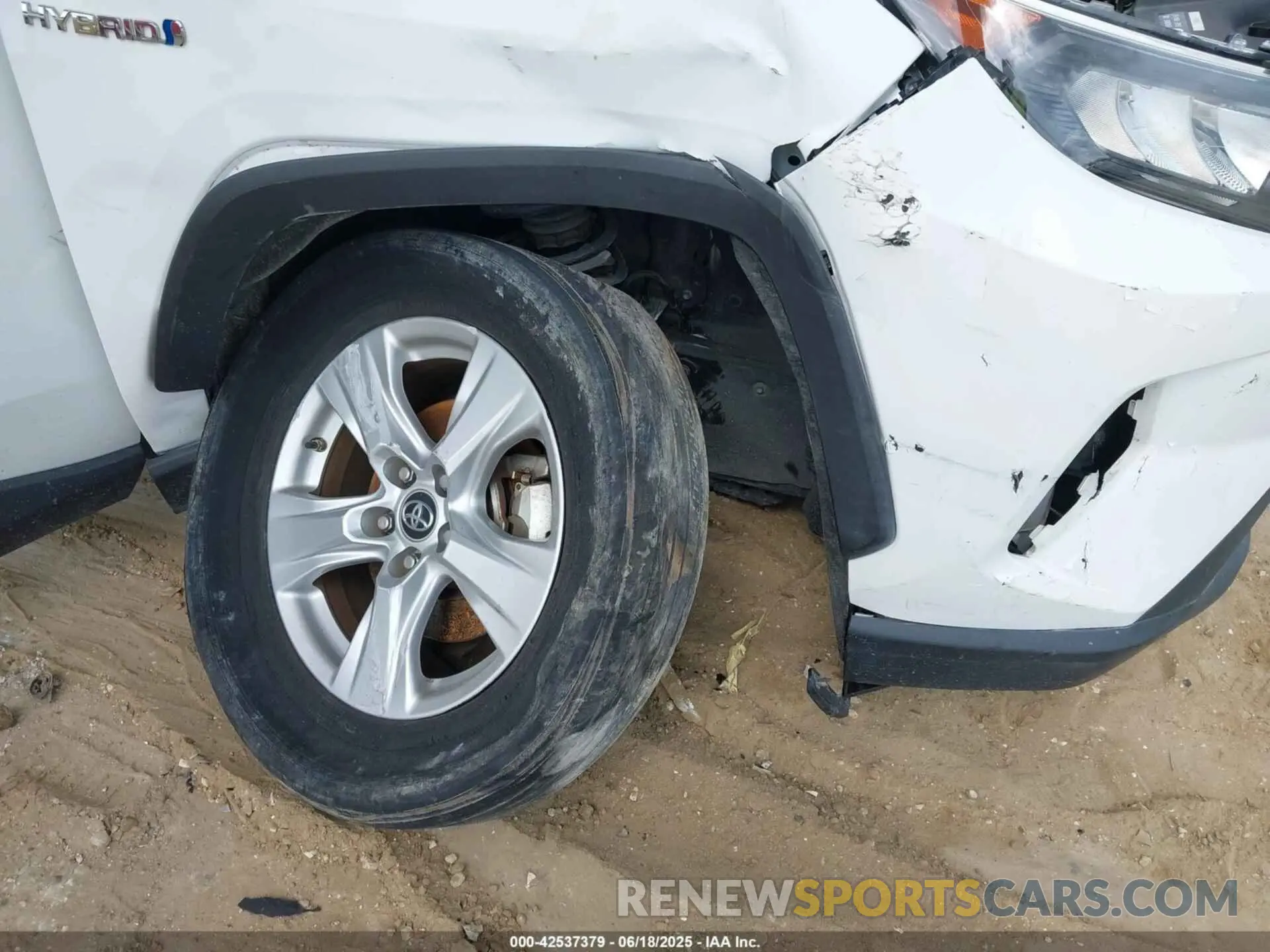 6 Photograph of a damaged car 4T3LWRFV6LU008638 TOYOTA RAV4 HYBRID 2020