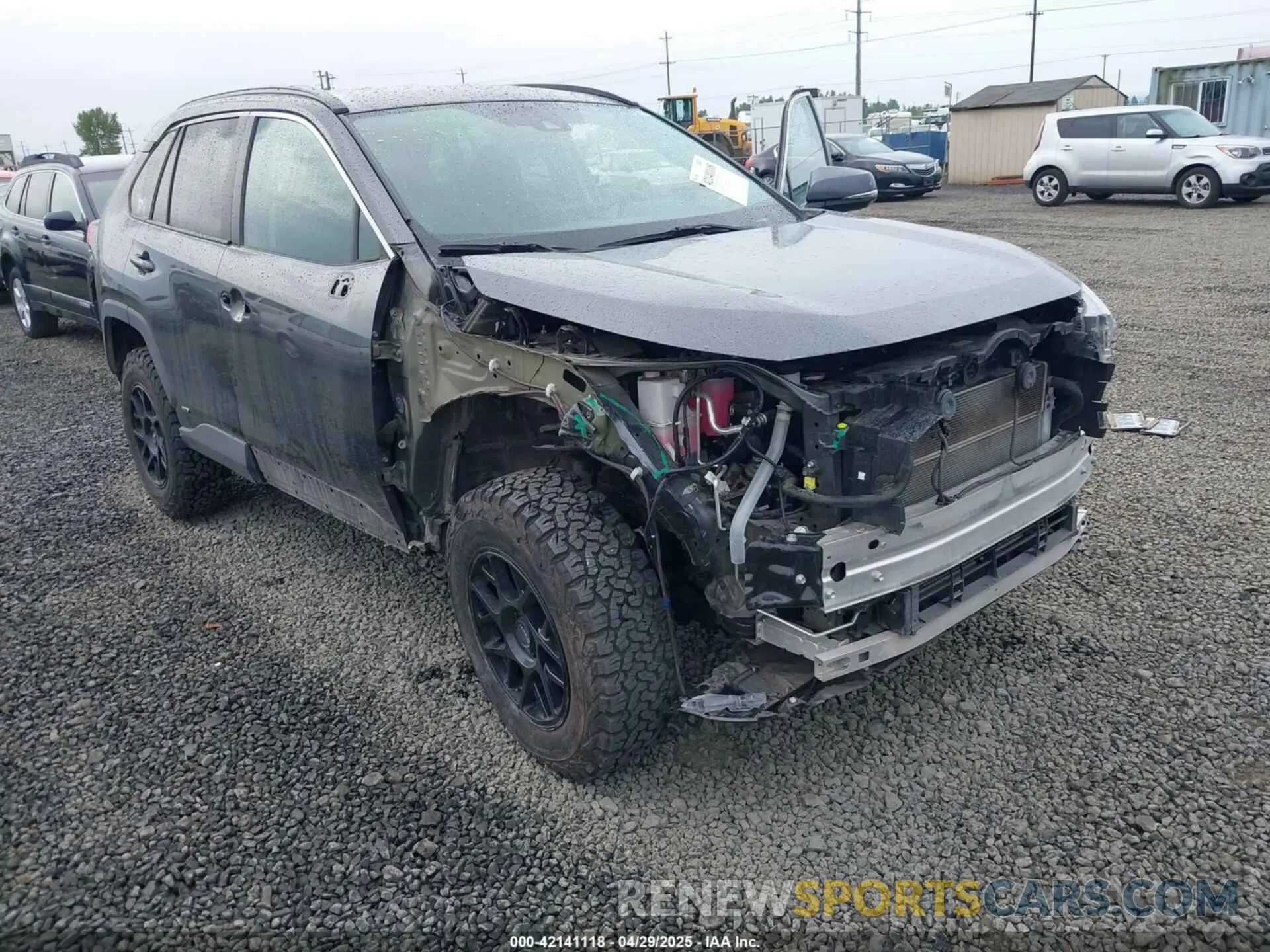 6 Photograph of a damaged car 4T3MWRFV6LU010779 TOYOTA RAV4 HYBRID 2020