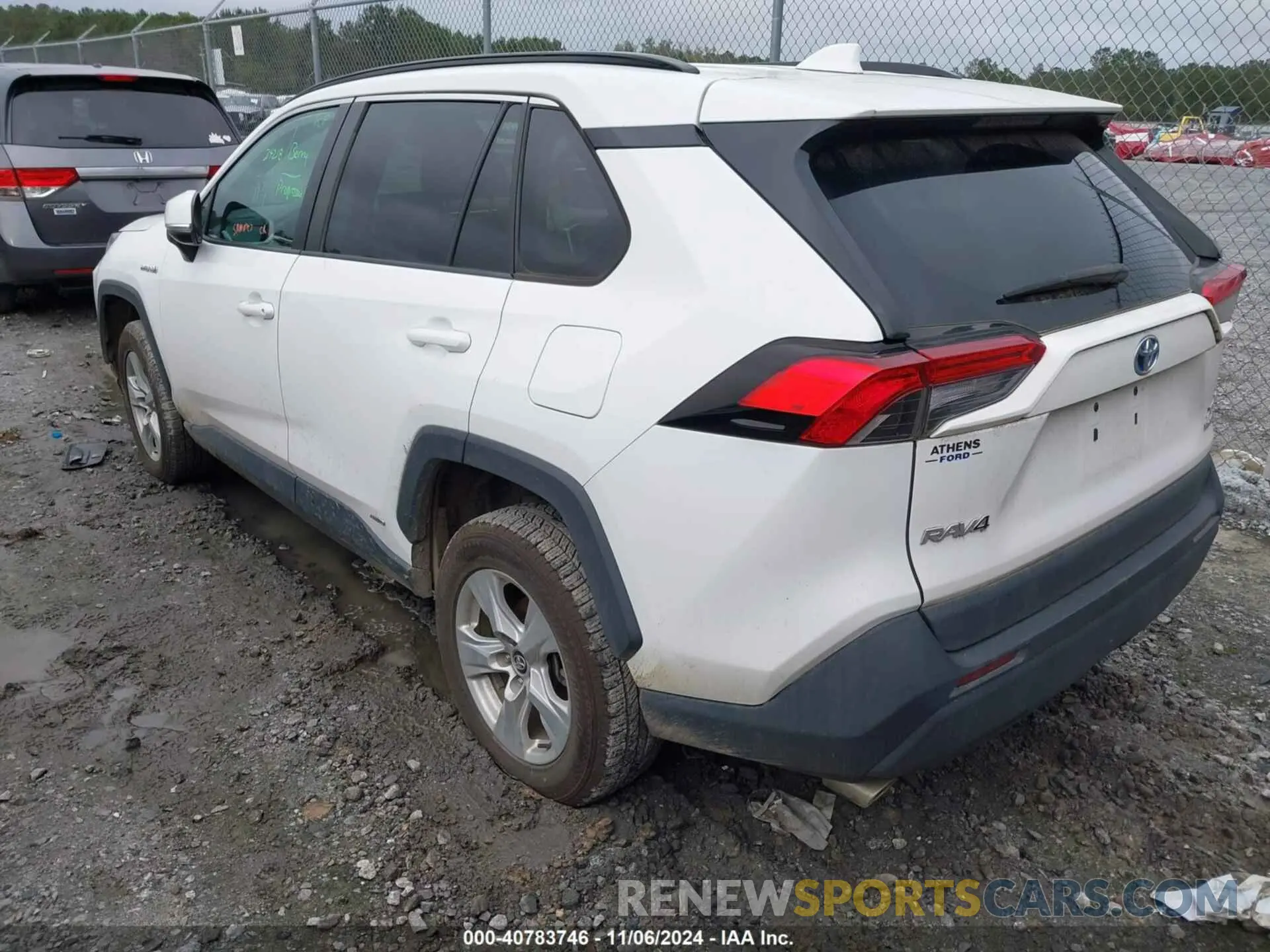 3 Photograph of a damaged car 4T3R6RFV1LU001171 TOYOTA RAV4 HYBRID 2020