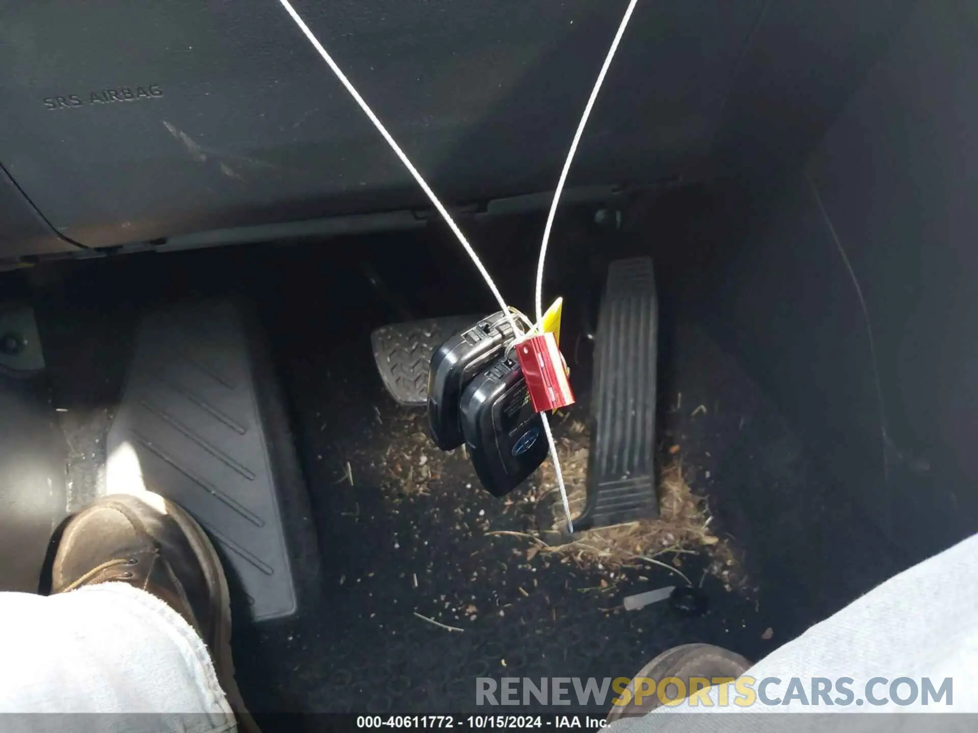11 Photograph of a damaged car 4T3R6RFV3LU003956 TOYOTA RAV4 HYBRID 2020