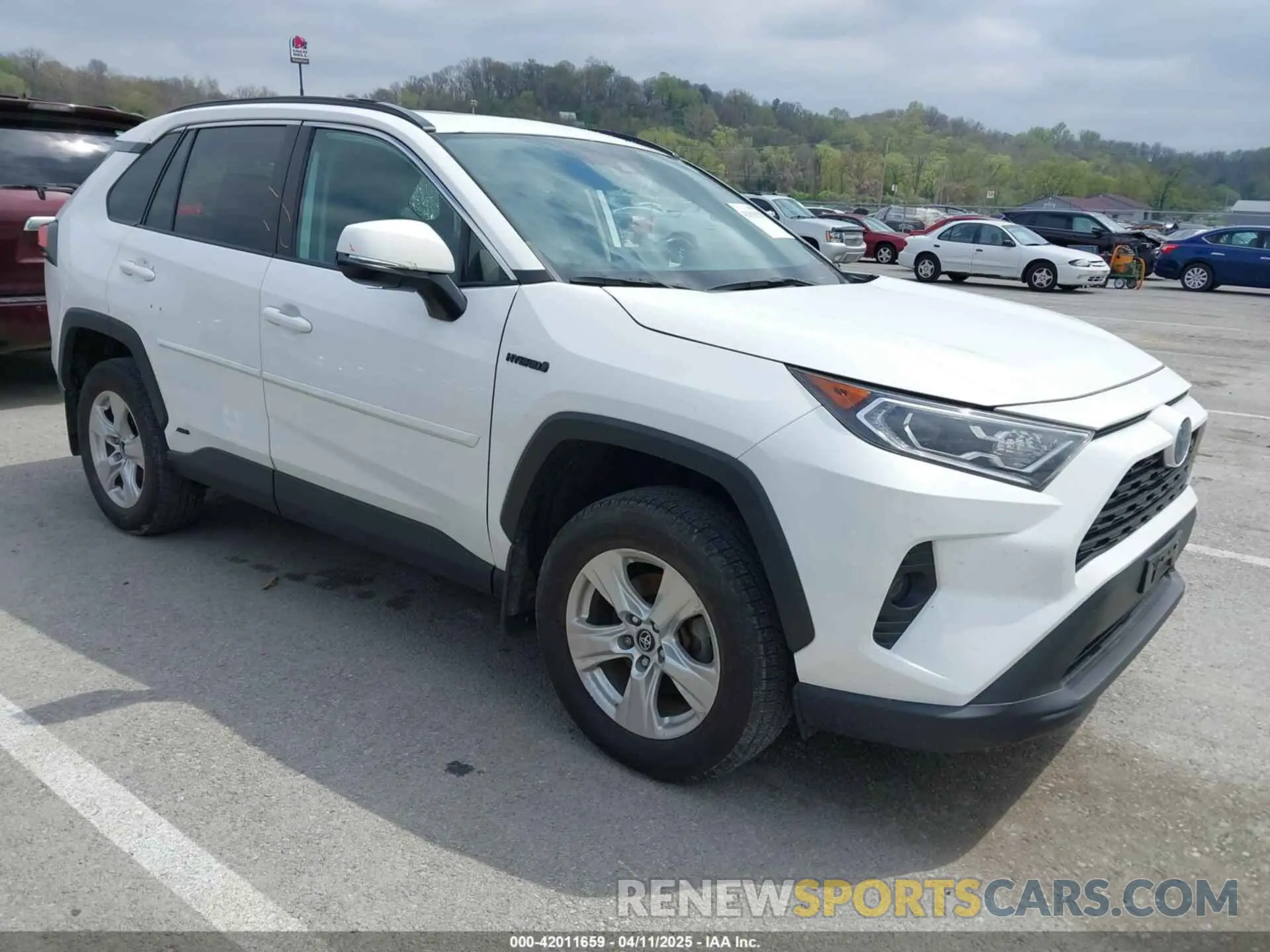 1 Photograph of a damaged car 4T3RWRFV0LU004238 TOYOTA RAV4 HYBRID 2020