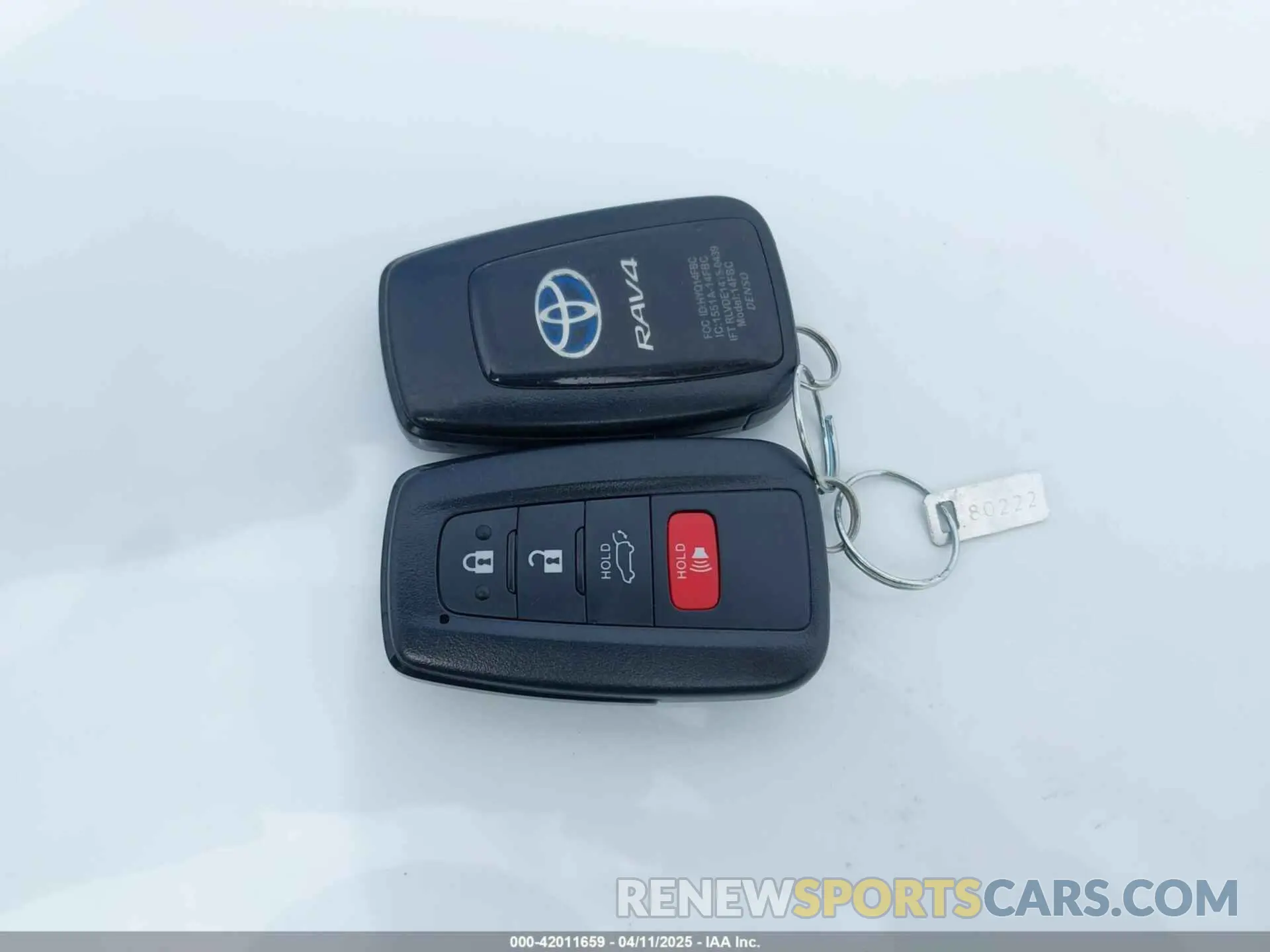 11 Photograph of a damaged car 4T3RWRFV0LU004238 TOYOTA RAV4 HYBRID 2020