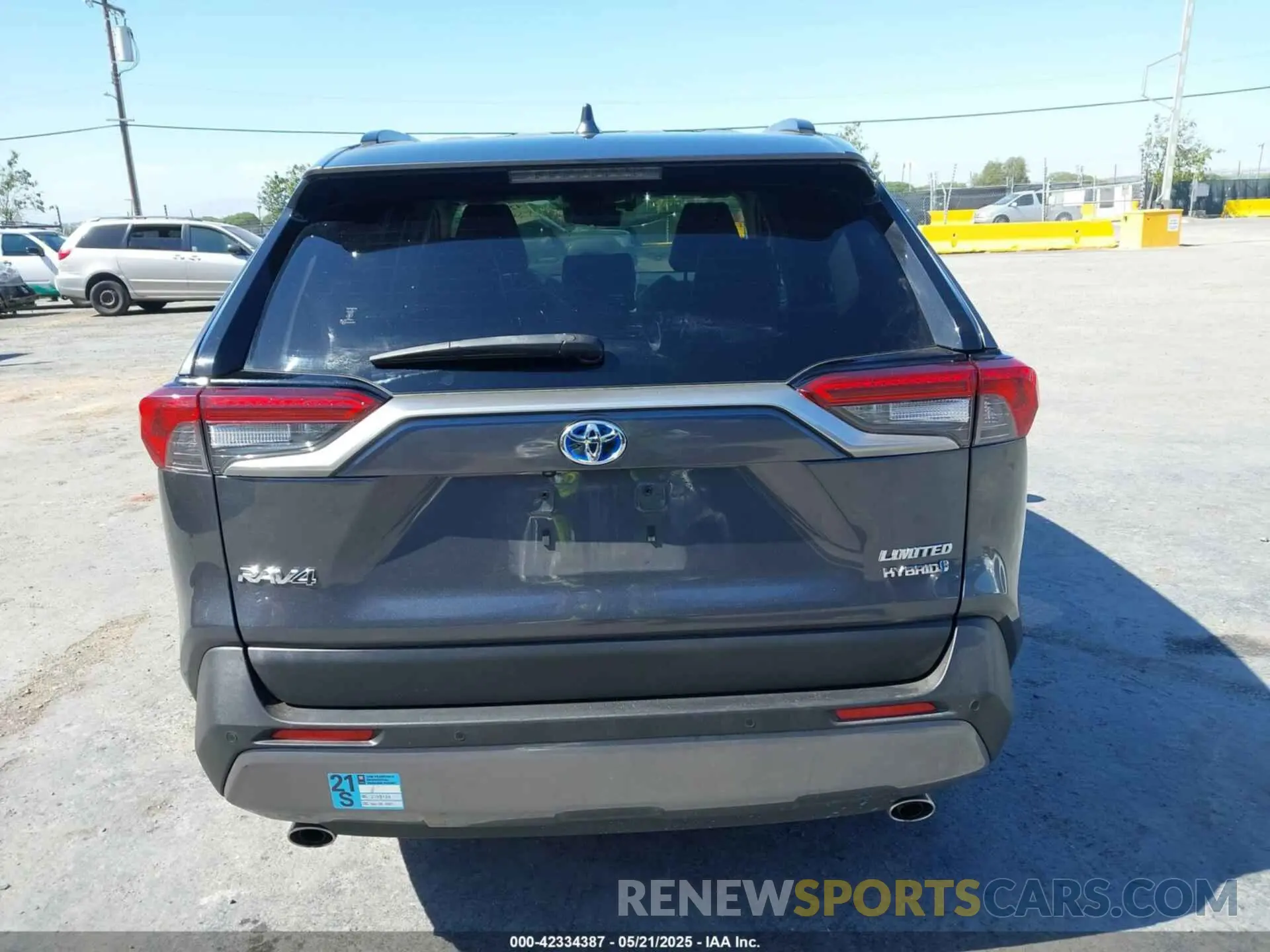 16 Photograph of a damaged car JTMD6RFV5LD006199 TOYOTA RAV4 HYBRID 2020