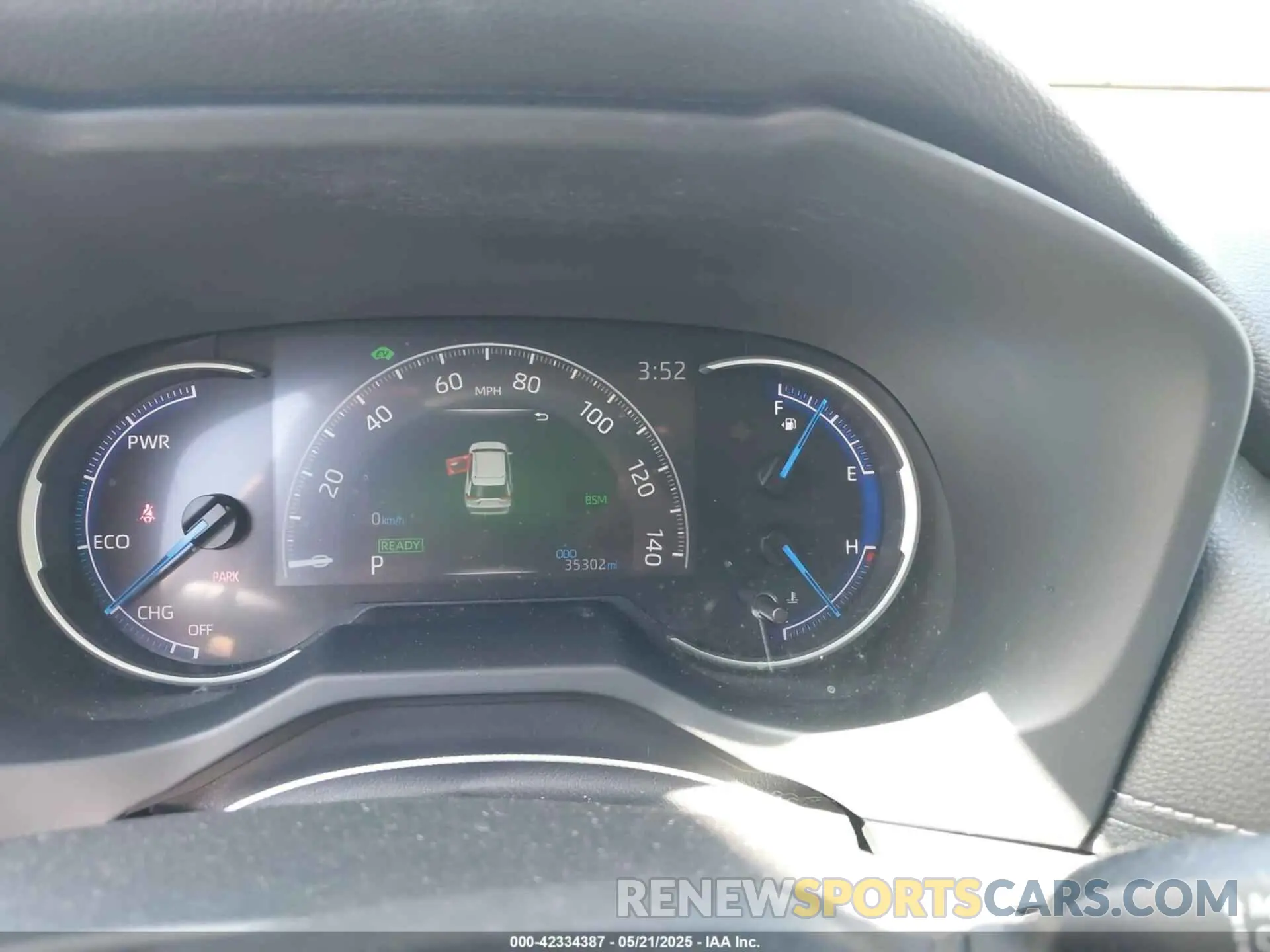 7 Photograph of a damaged car JTMD6RFV5LD006199 TOYOTA RAV4 HYBRID 2020