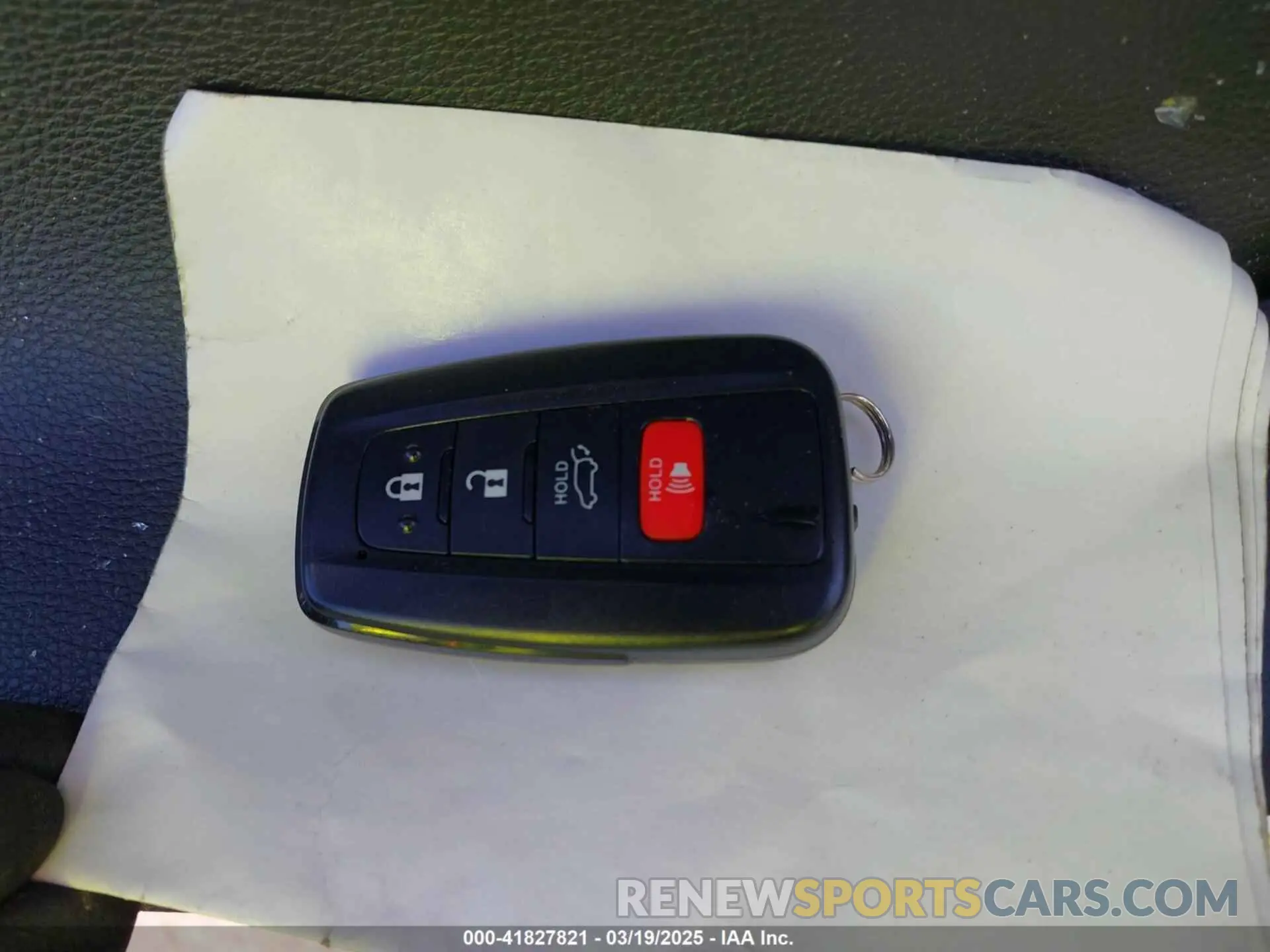 11 Photograph of a damaged car JTMD6RFV8LD005550 TOYOTA RAV4 HYBRID 2020