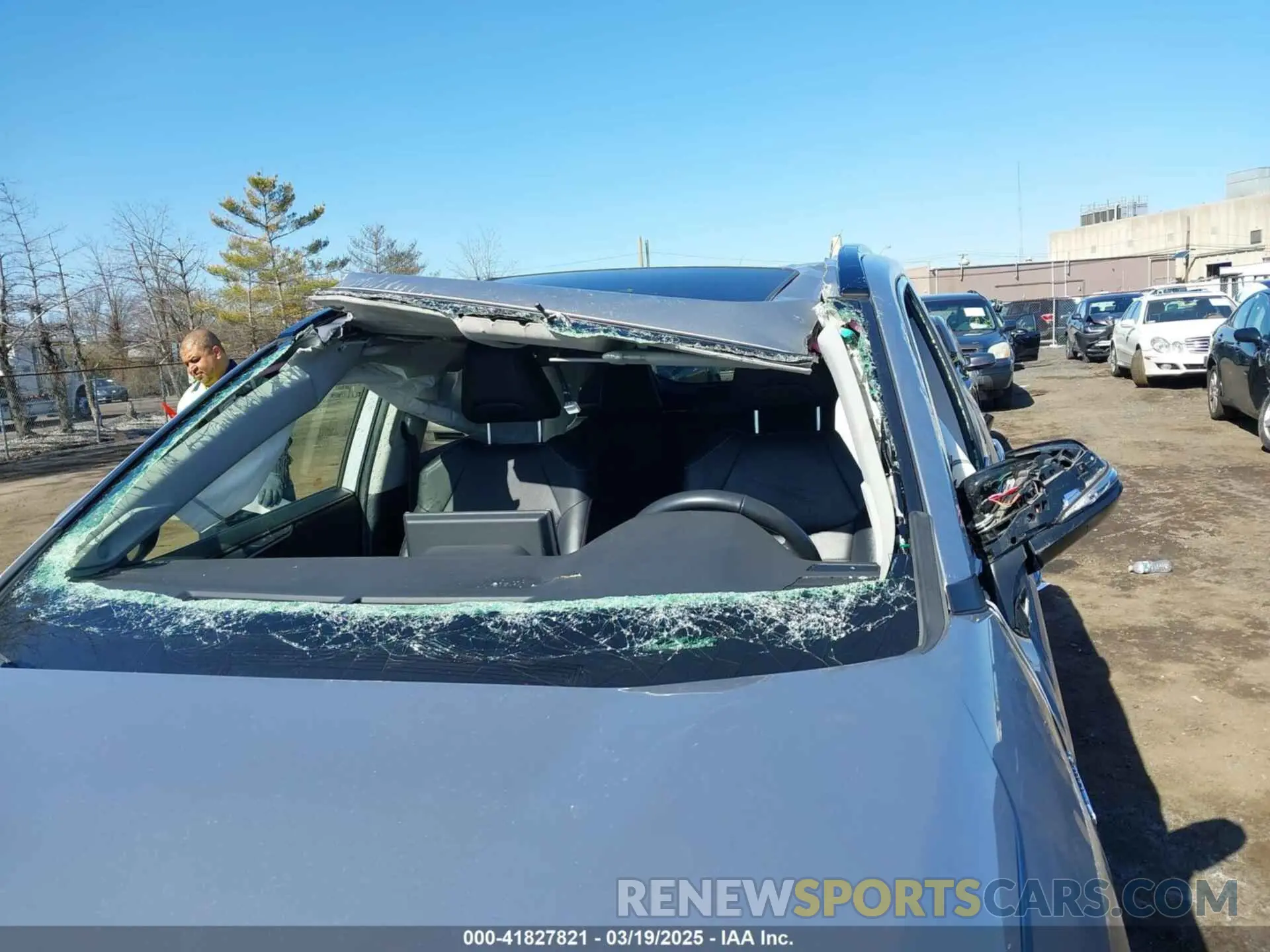 6 Photograph of a damaged car JTMD6RFV8LD005550 TOYOTA RAV4 HYBRID 2020