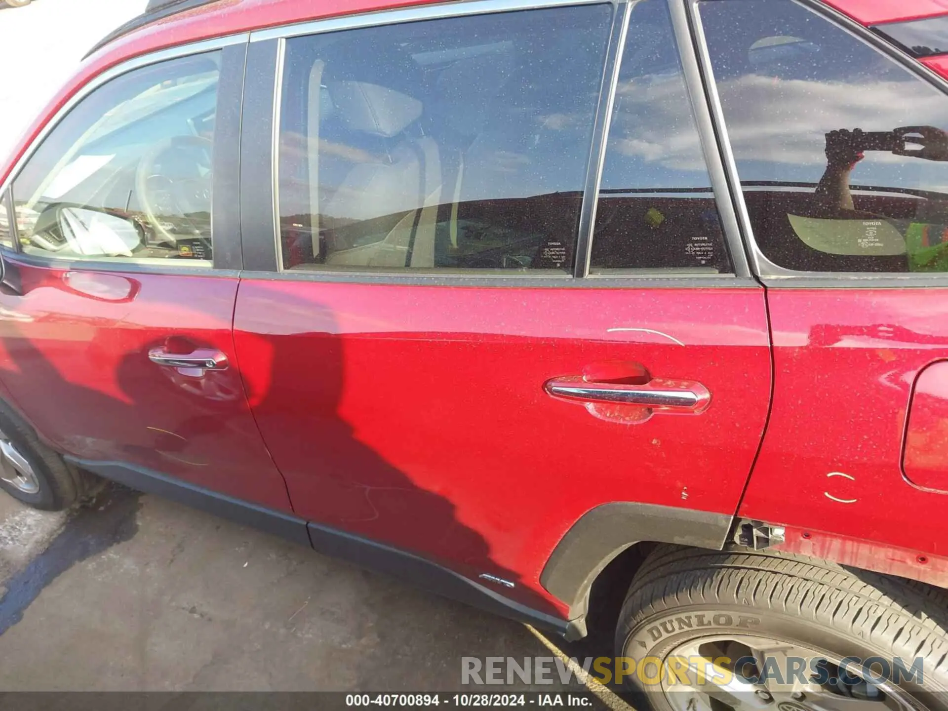 15 Photograph of a damaged car JTMDWRFV1LD071938 TOYOTA RAV4 HYBRID 2020