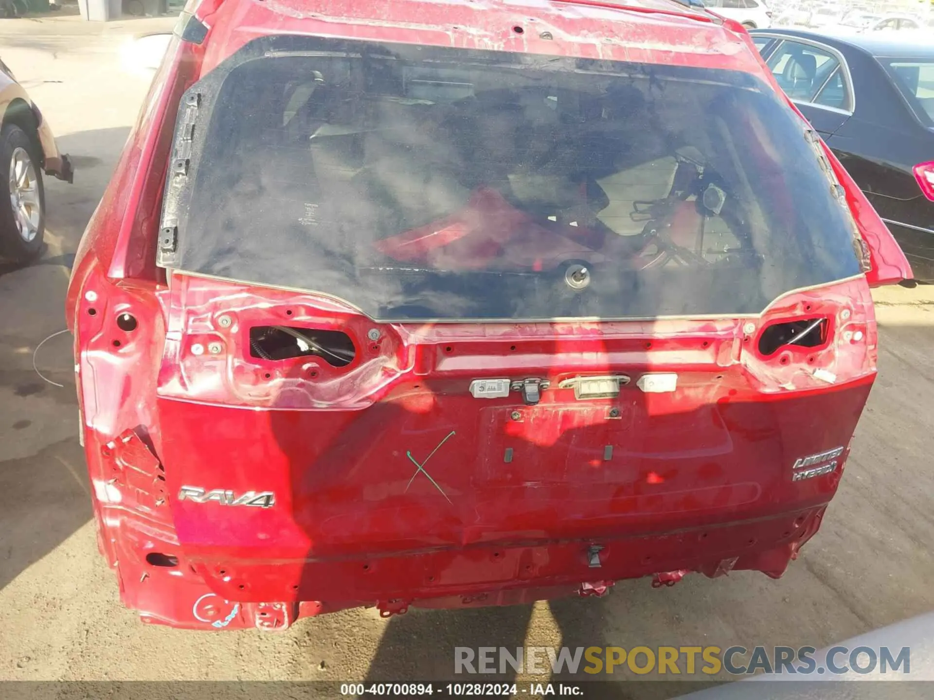 17 Photograph of a damaged car JTMDWRFV1LD071938 TOYOTA RAV4 HYBRID 2020